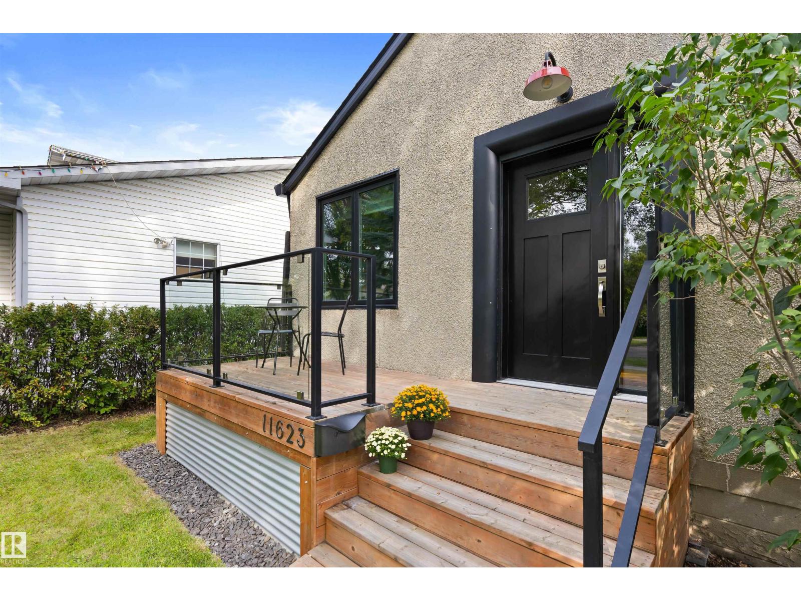 11623 123 ST NW - 4