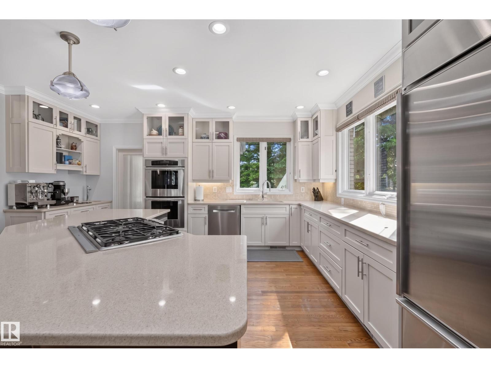 201 ESTATE DR - Image 14