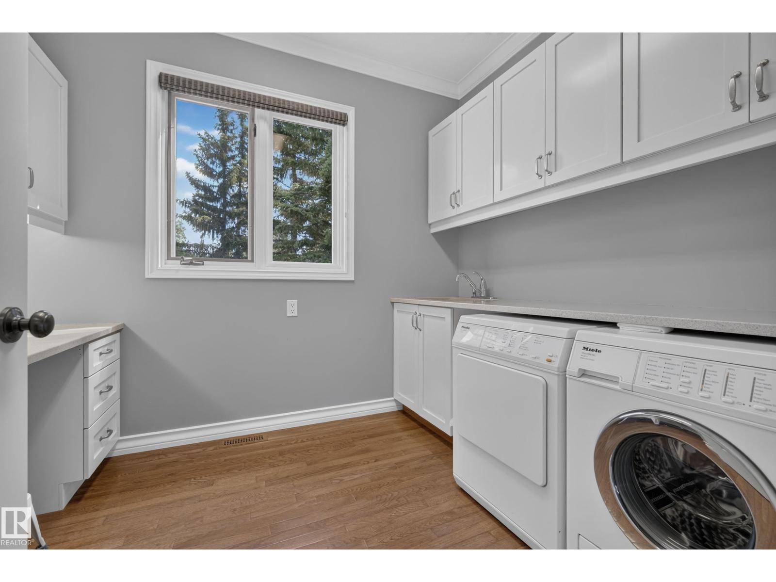 201 ESTATE DR - Image 30