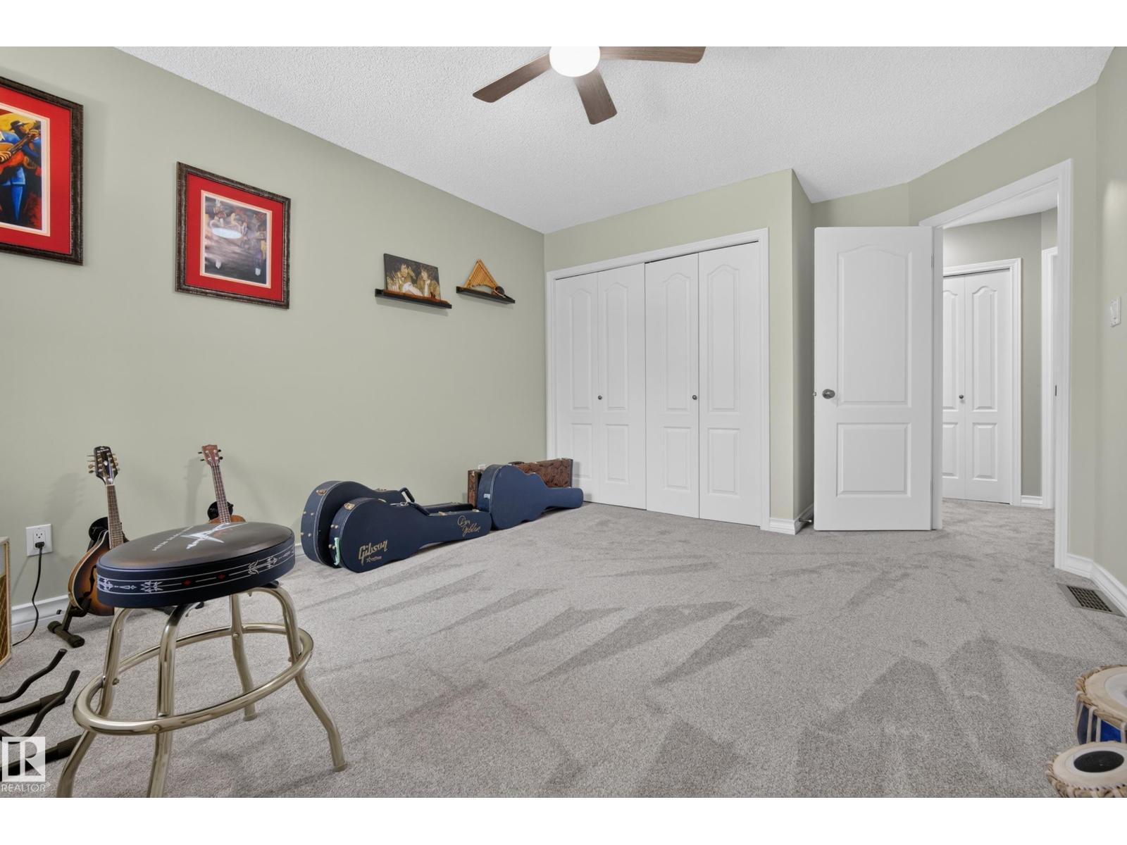 201 ESTATE DR - Image 40