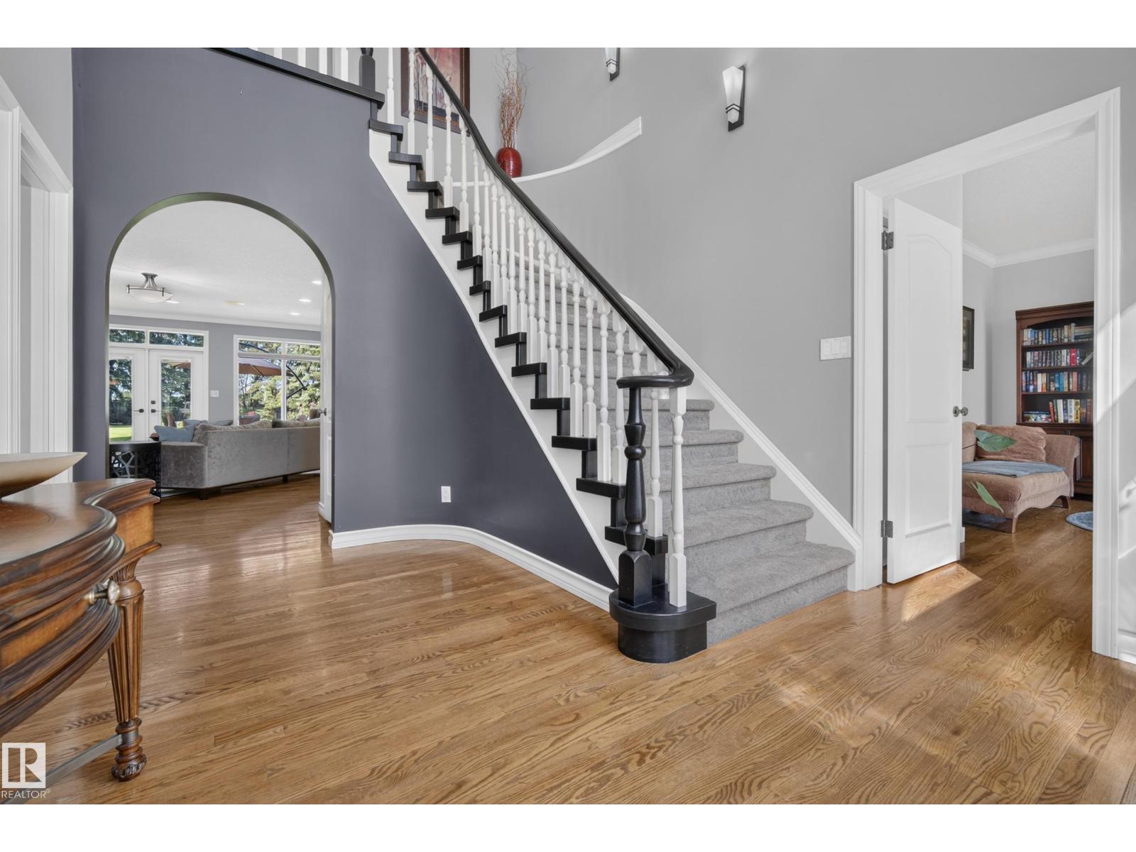 201 ESTATE DR - Image 5