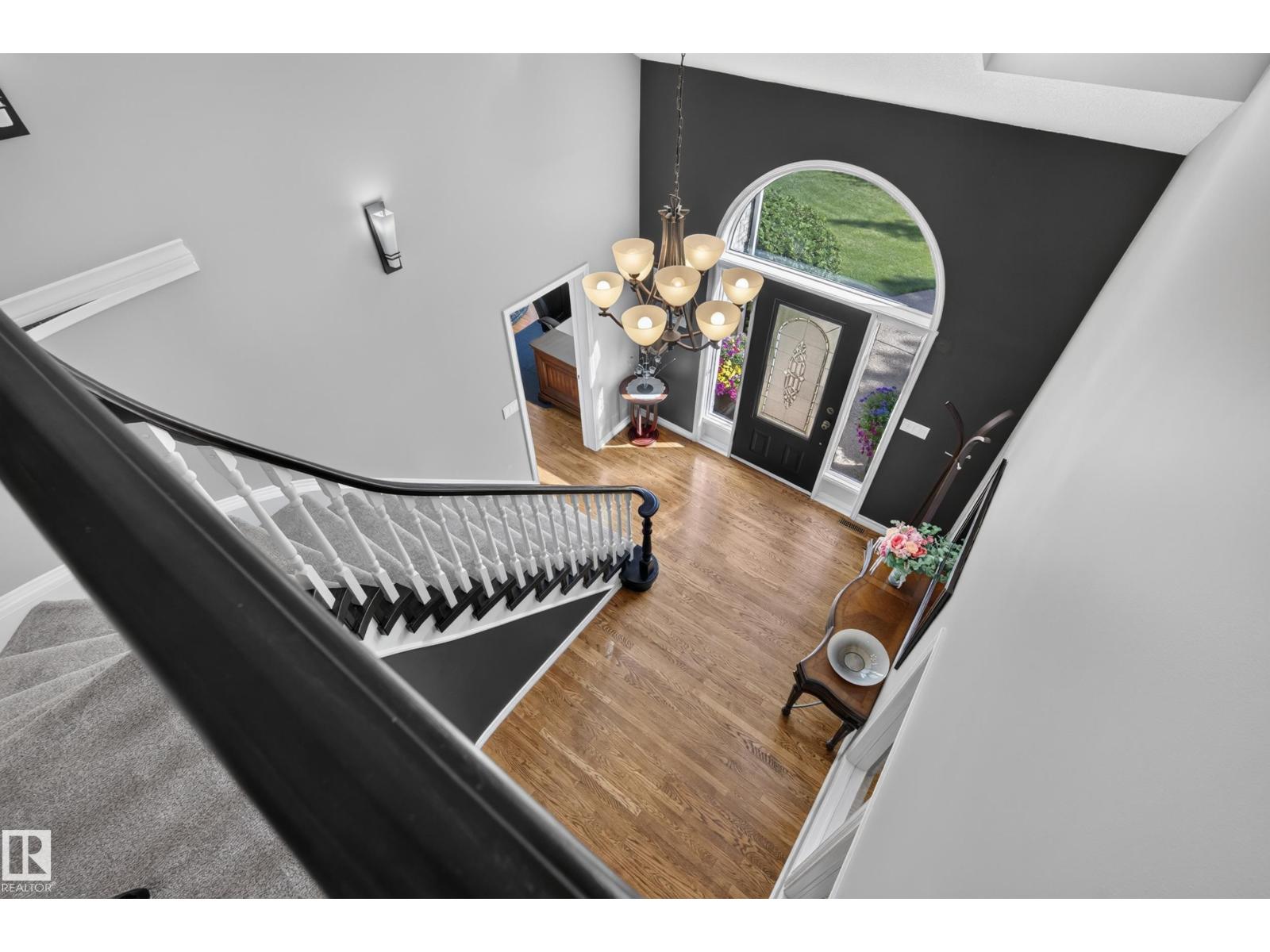 201 ESTATE DR - Image 8