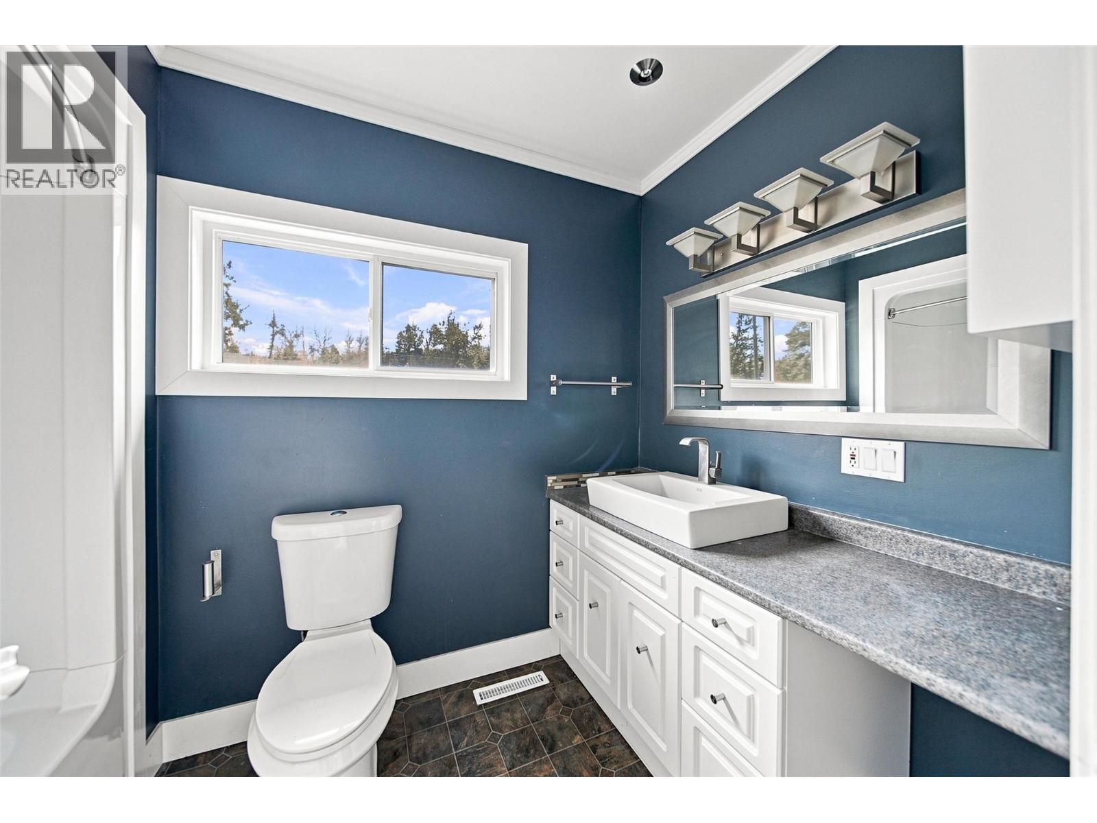 1401 Chapman Street - Image 13