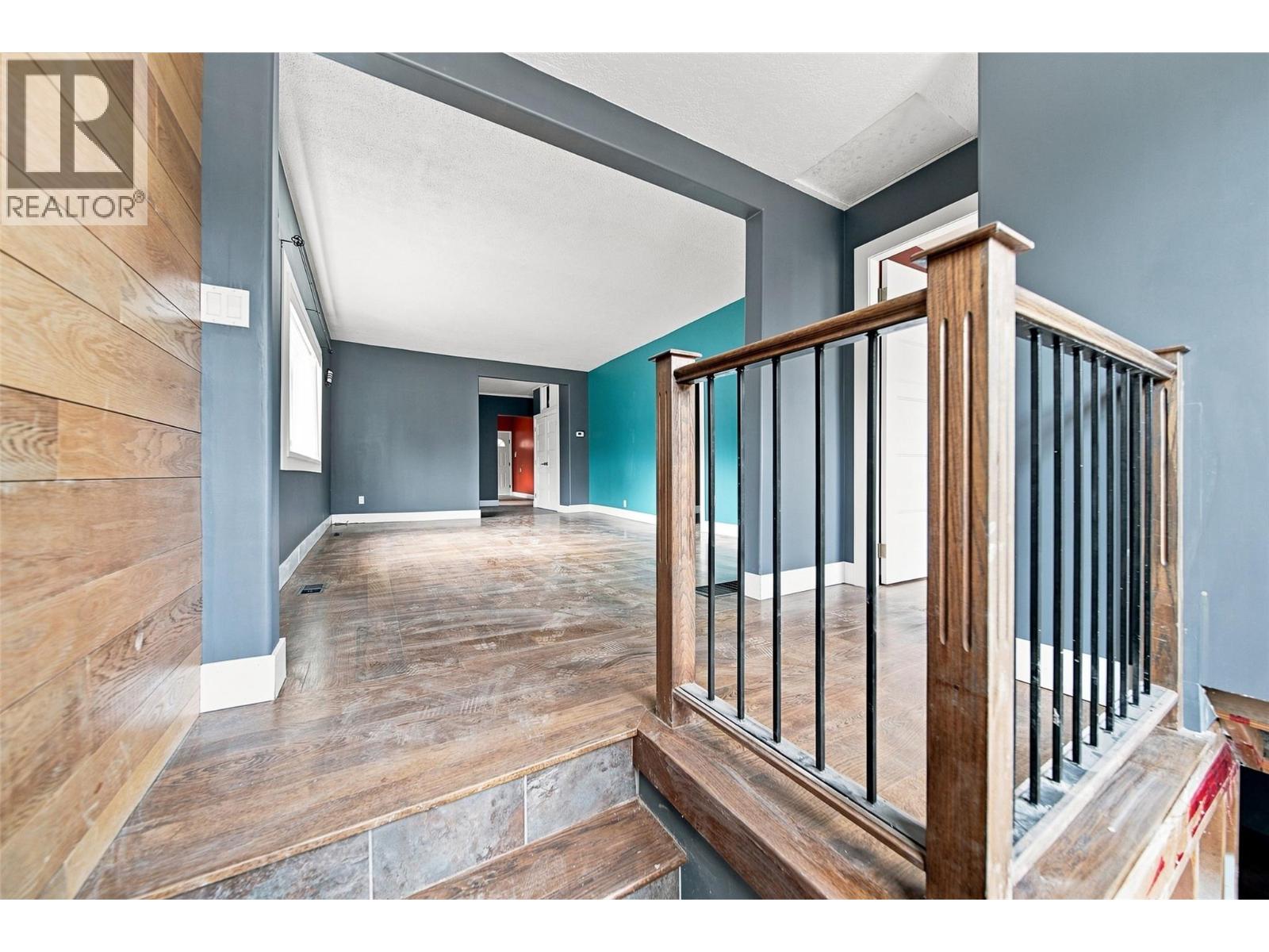 1401 Chapman Street - Image 4