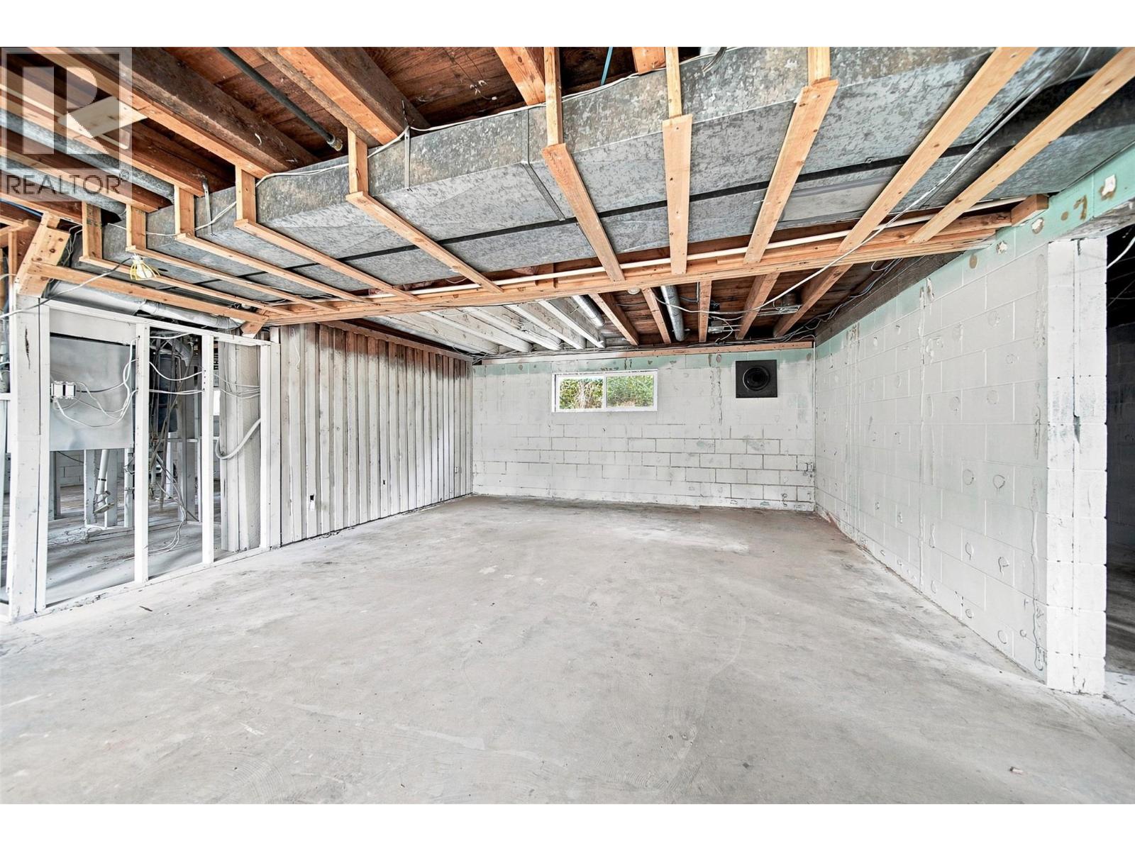 1401 Chapman Street - Image 37