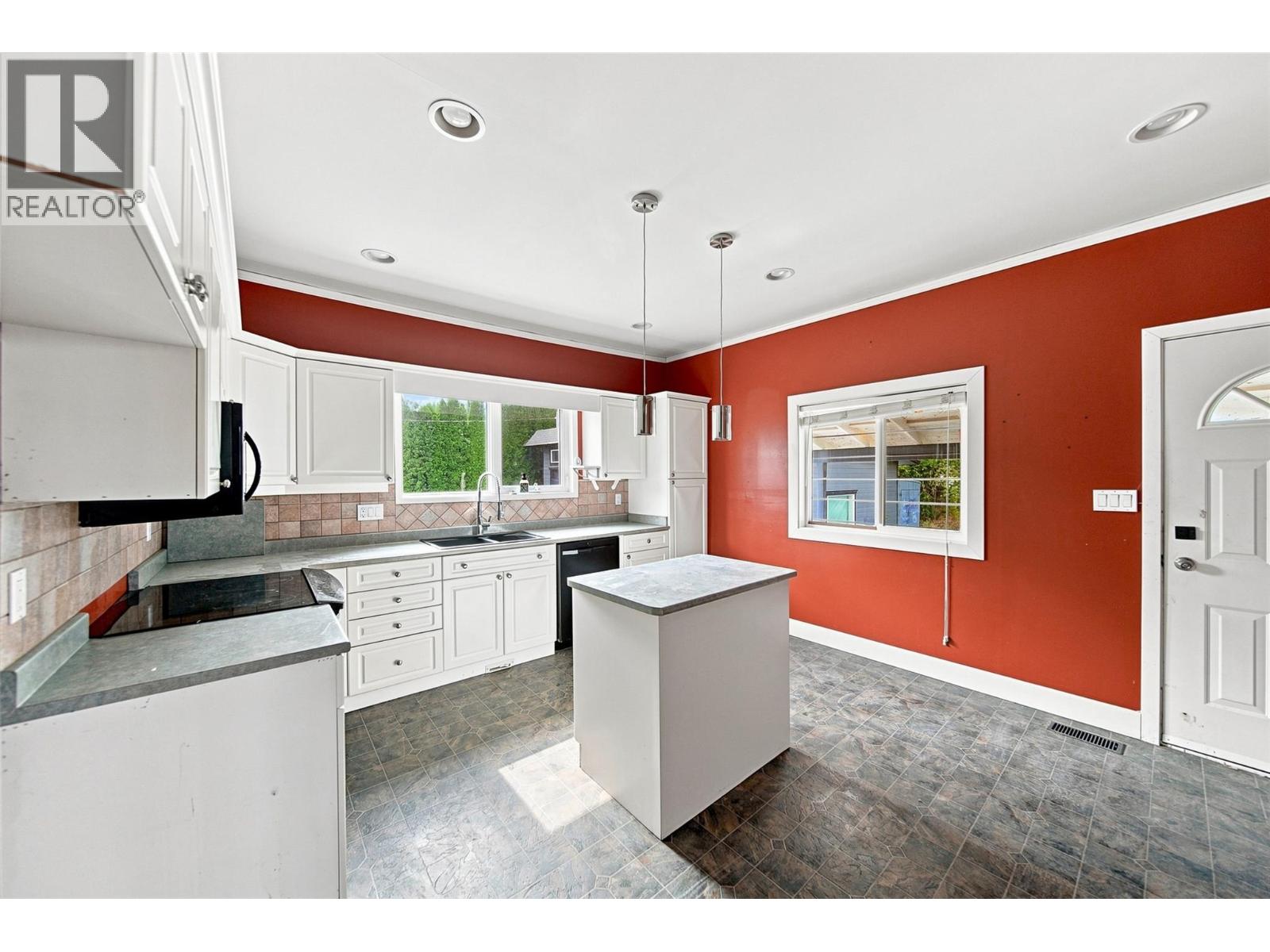 1401 Chapman Street - Image 19