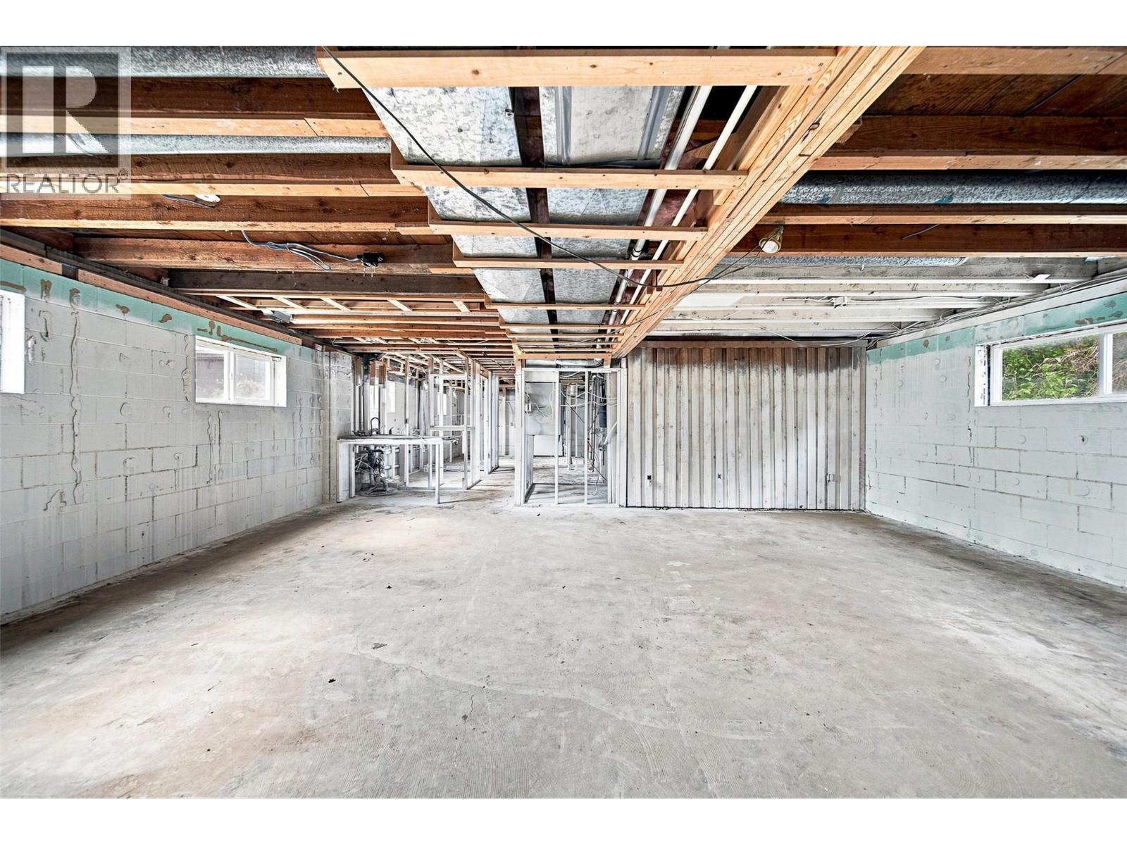 1401 Chapman Street - Image 35