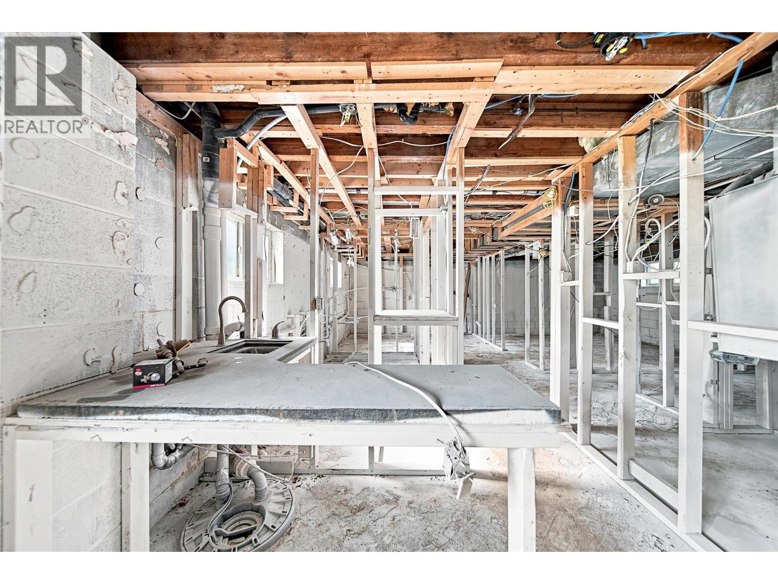 1401 Chapman Street - 38