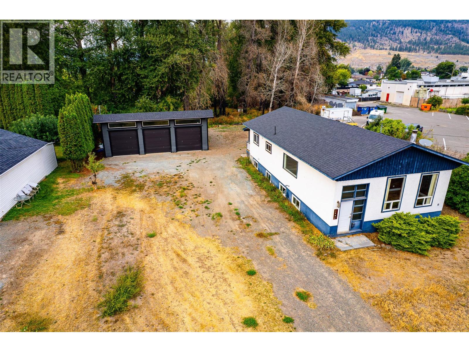 1401 Chapman Street - Image 71