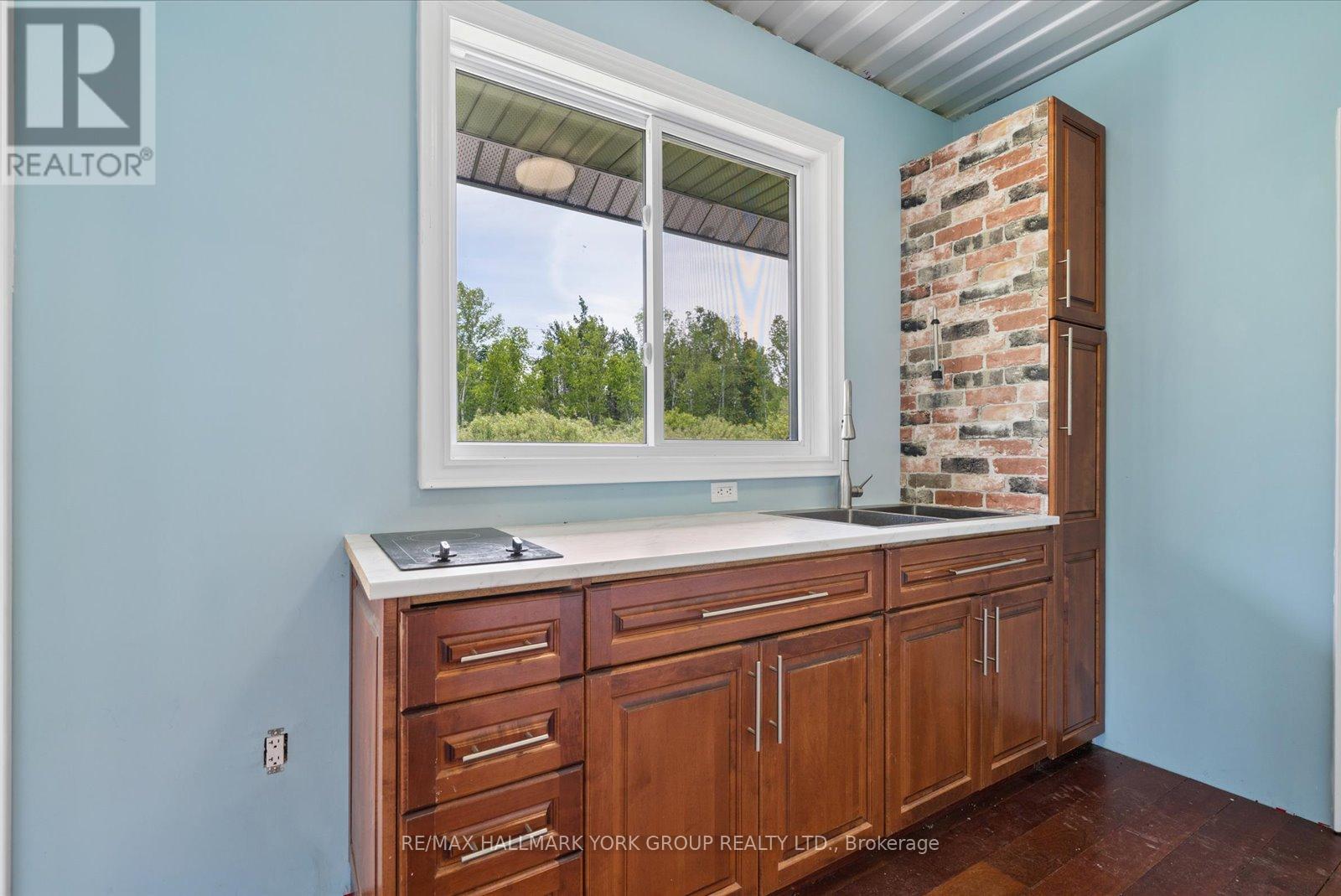 755 COUNTRY LANE - Image 13