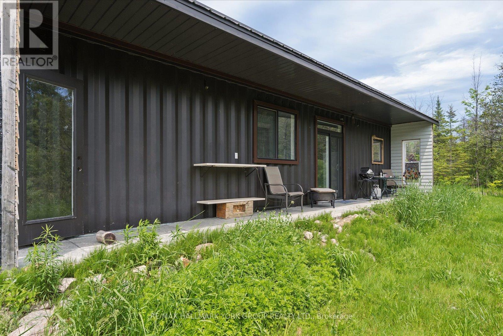 755 COUNTRY LANE - Image 24