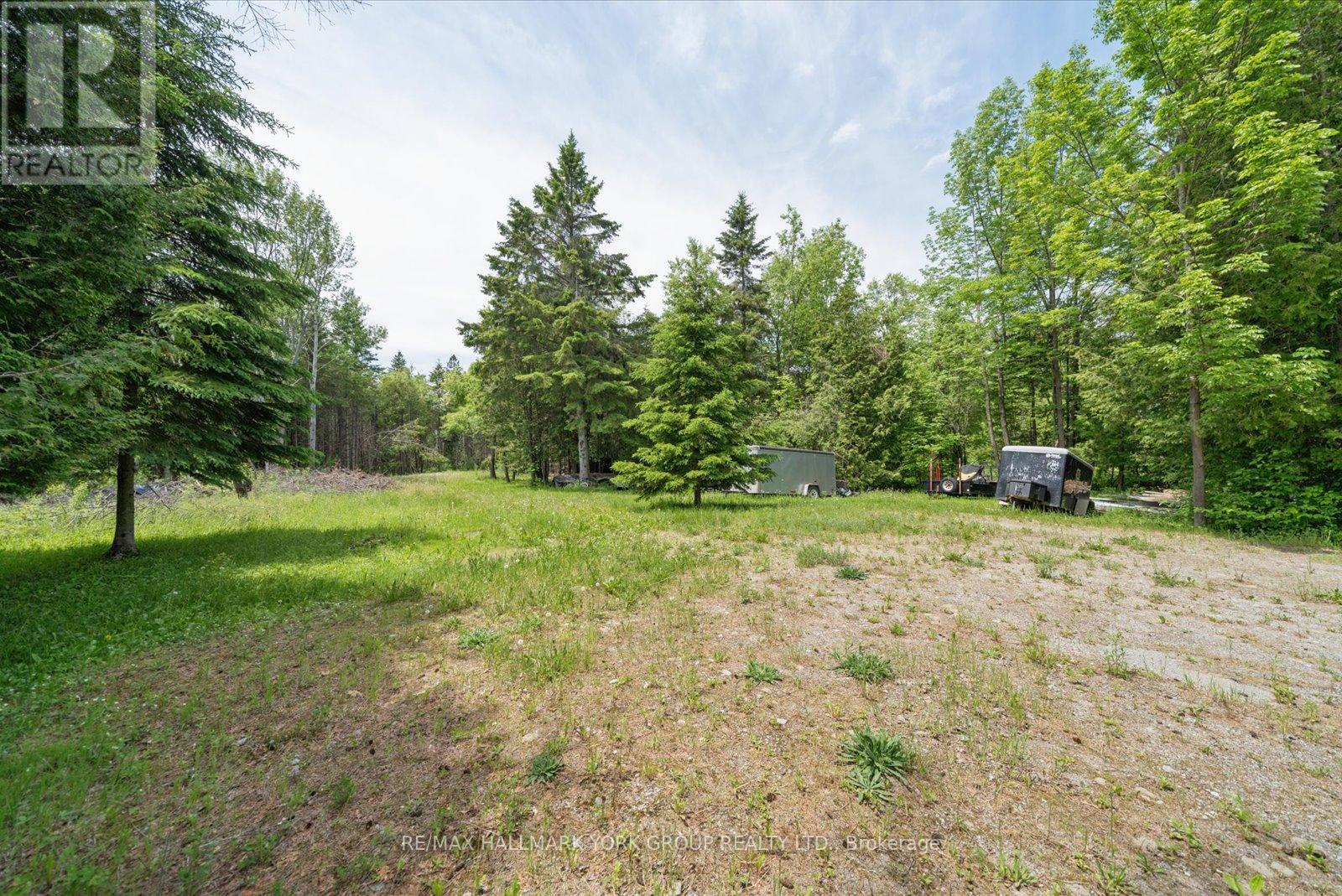 755 COUNTRY LANE - Image 28