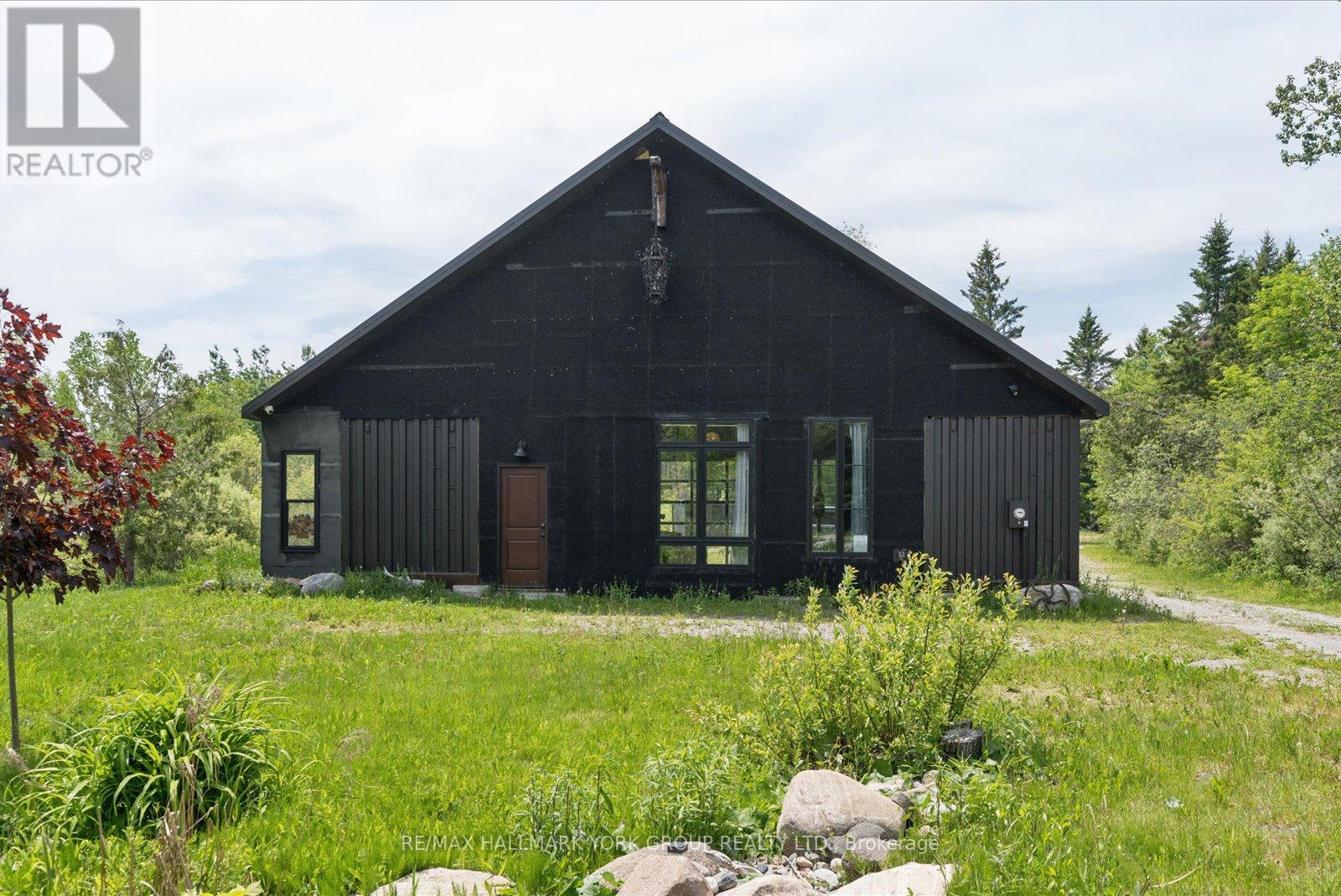 755 COUNTRY LANE - Image 3