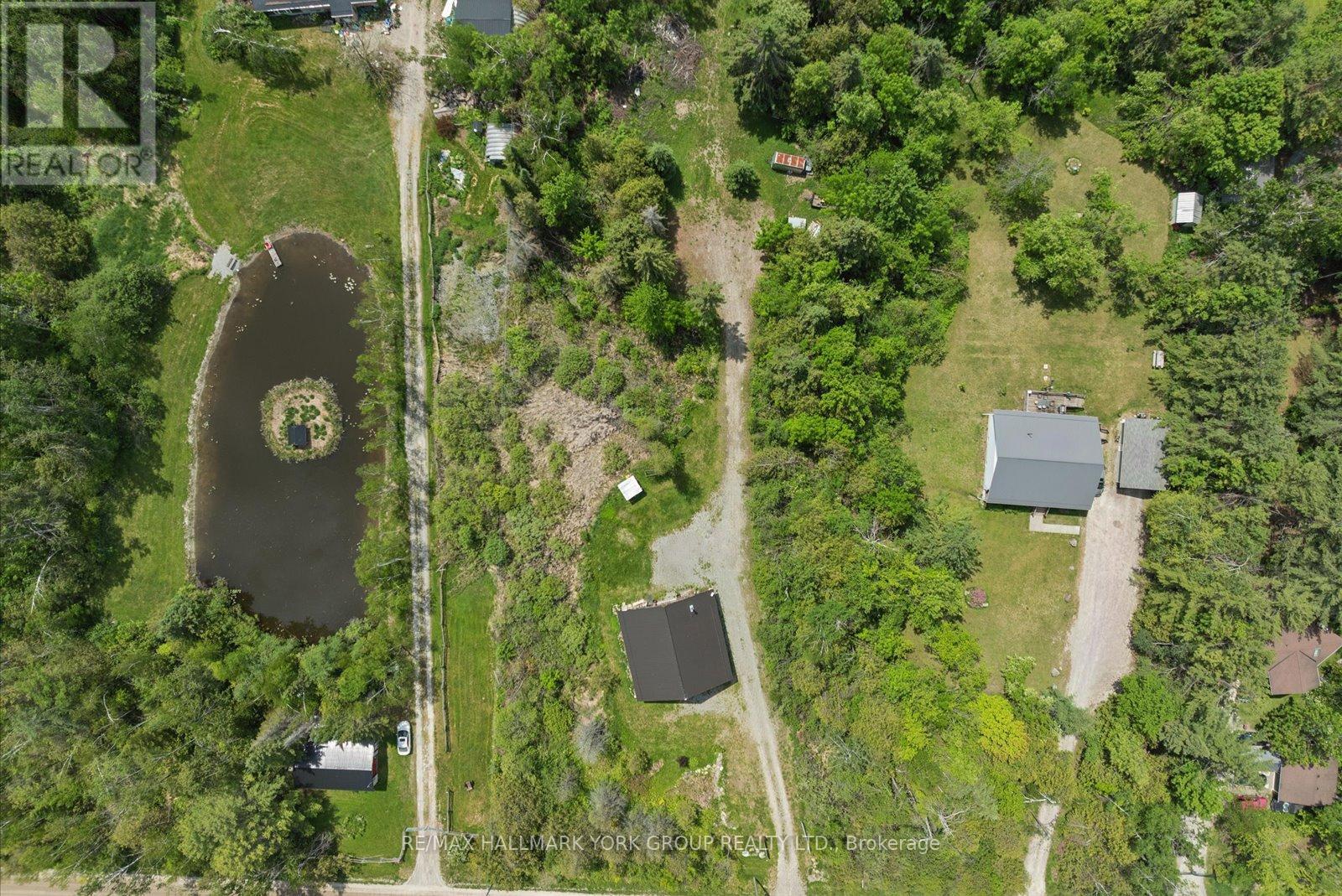 755 COUNTRY LANE - Image 37