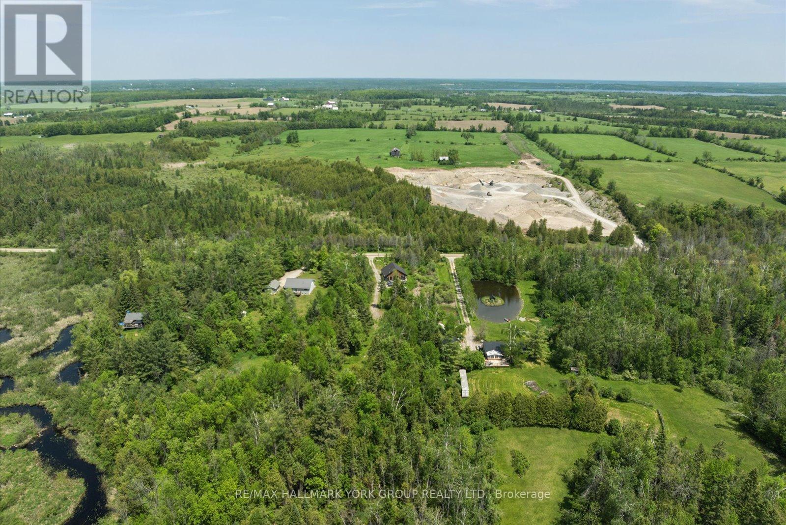 755 COUNTRY LANE - Image 41