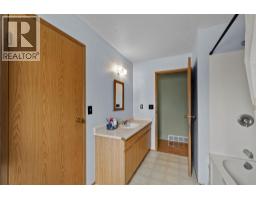 462 Dodding Avenue, Merritt, BC V0K1Y0 Photo 16