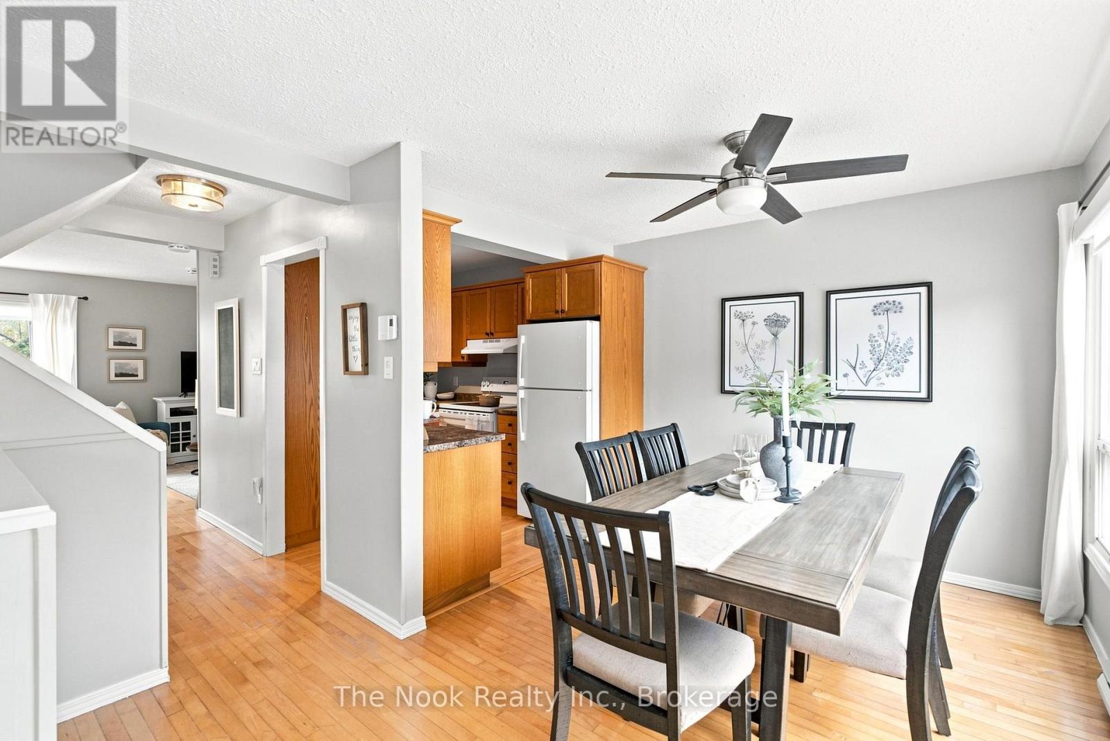 27 THE BRIDLE PATH - 35