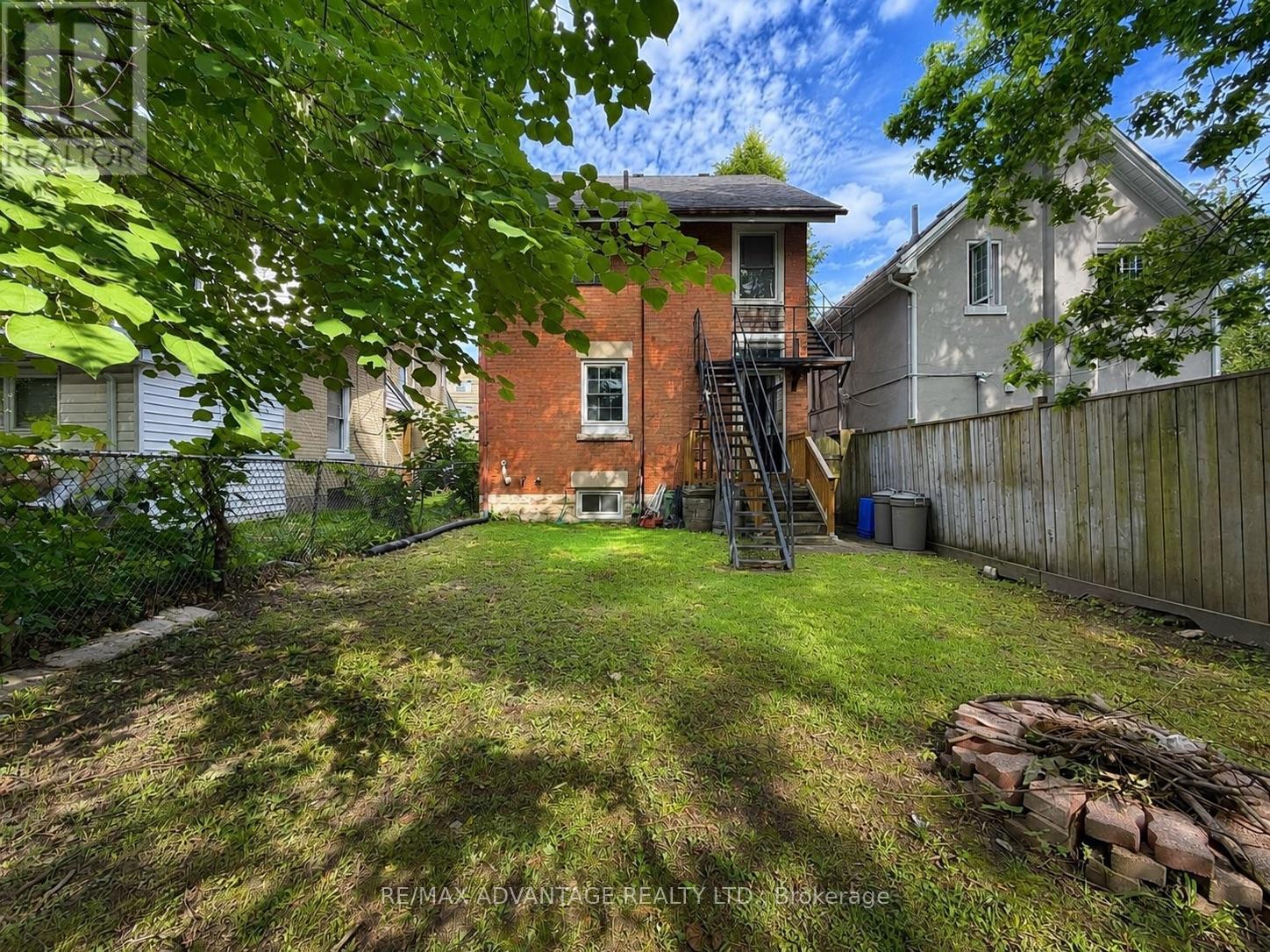 1051 Richmond Street North, London East (East B), Ontario, N6A3J7, London East (East B), Ontario — photo 3 of 5