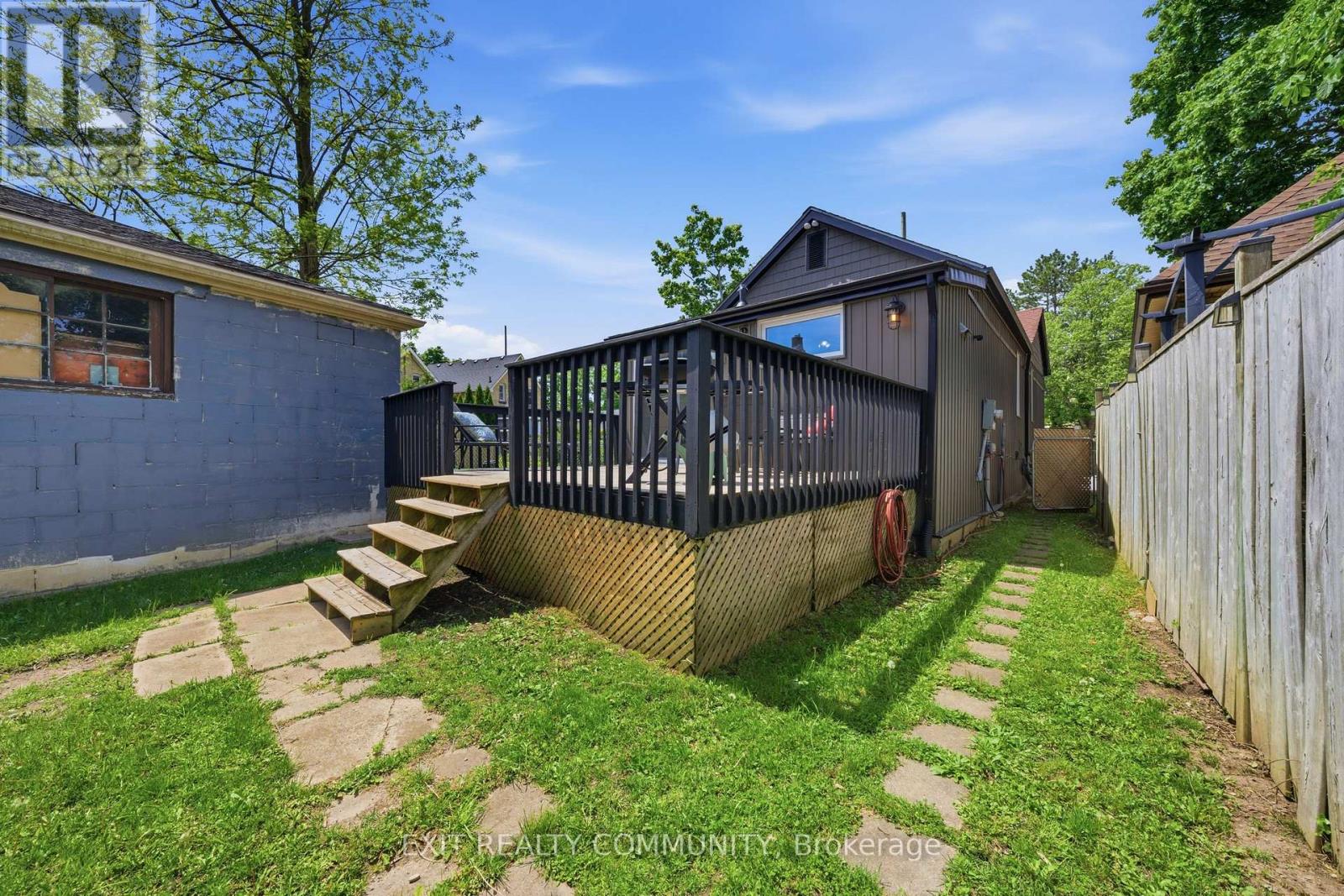 20 WHARNCLIFFE ROAD S - Image 17