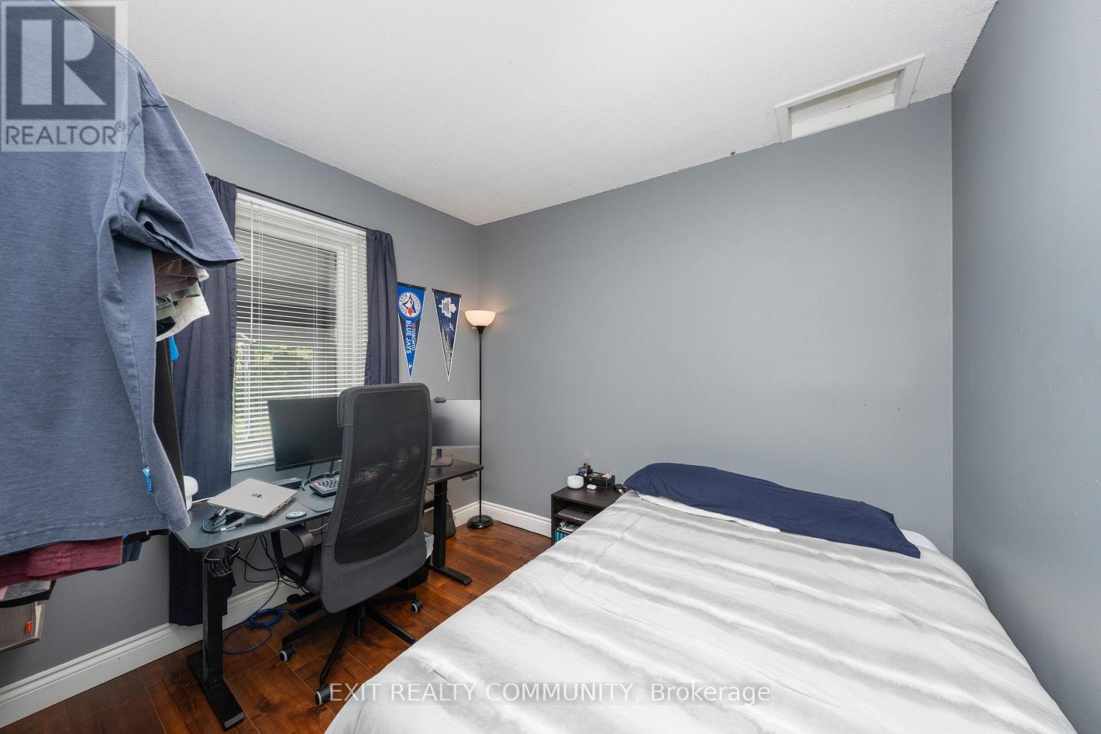 20 WHARNCLIFFE ROAD S - Image 23
