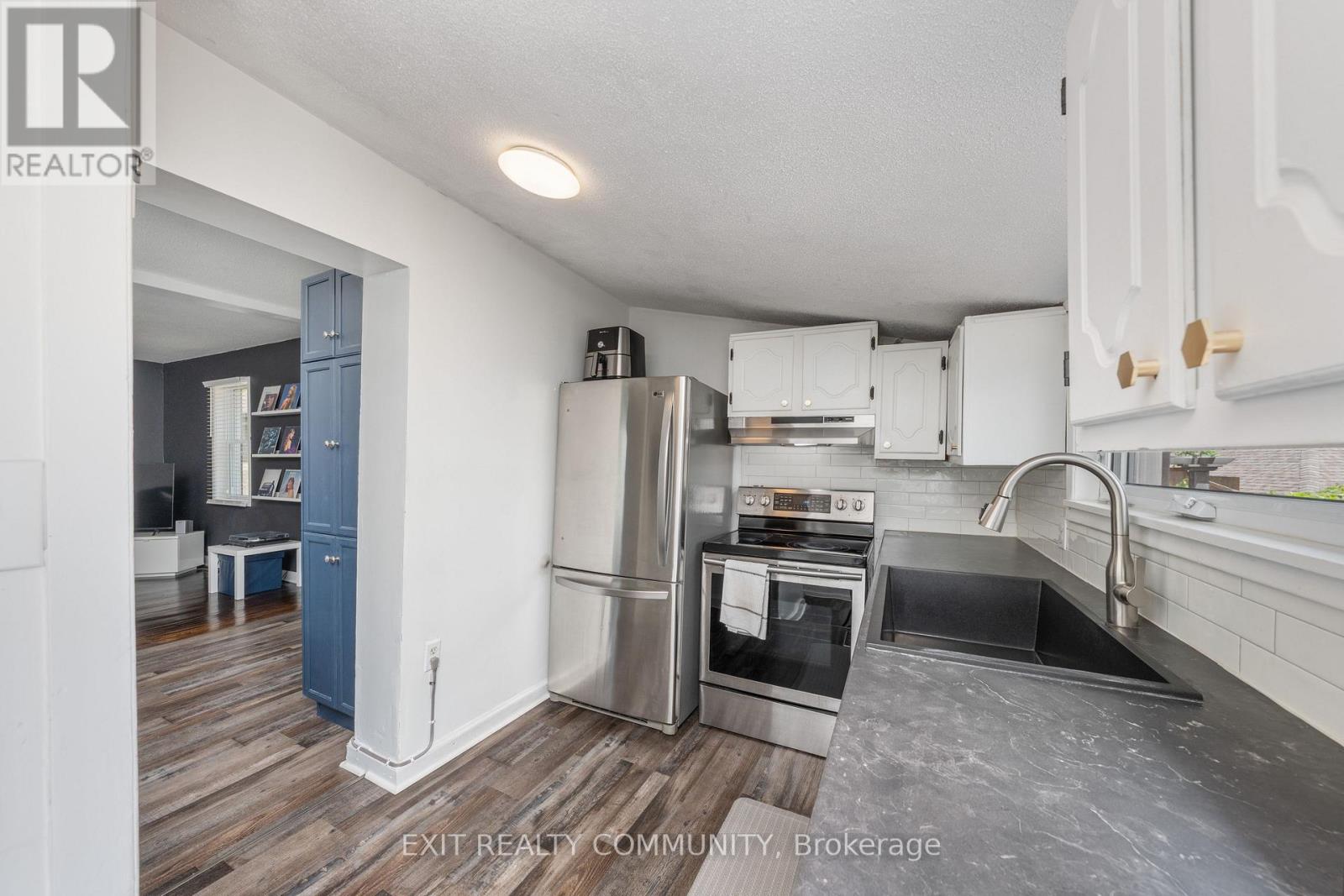 20 WHARNCLIFFE ROAD S - Image 38