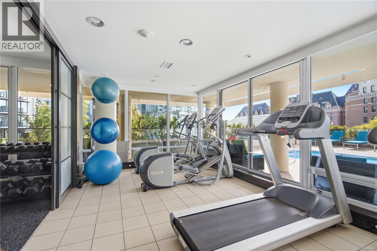 #606 708 Burdett Ave - 22