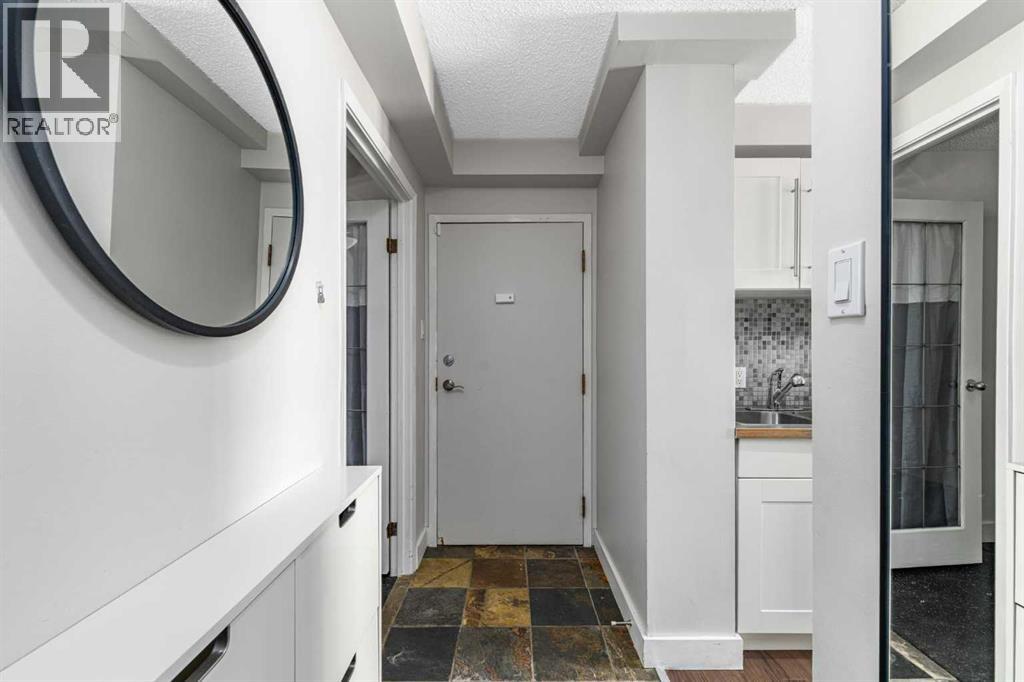 1240 12 Avenue Southwest, Calgary, Alberta, T3C0P3, Calgary, Alberta — photo 5 of 5
