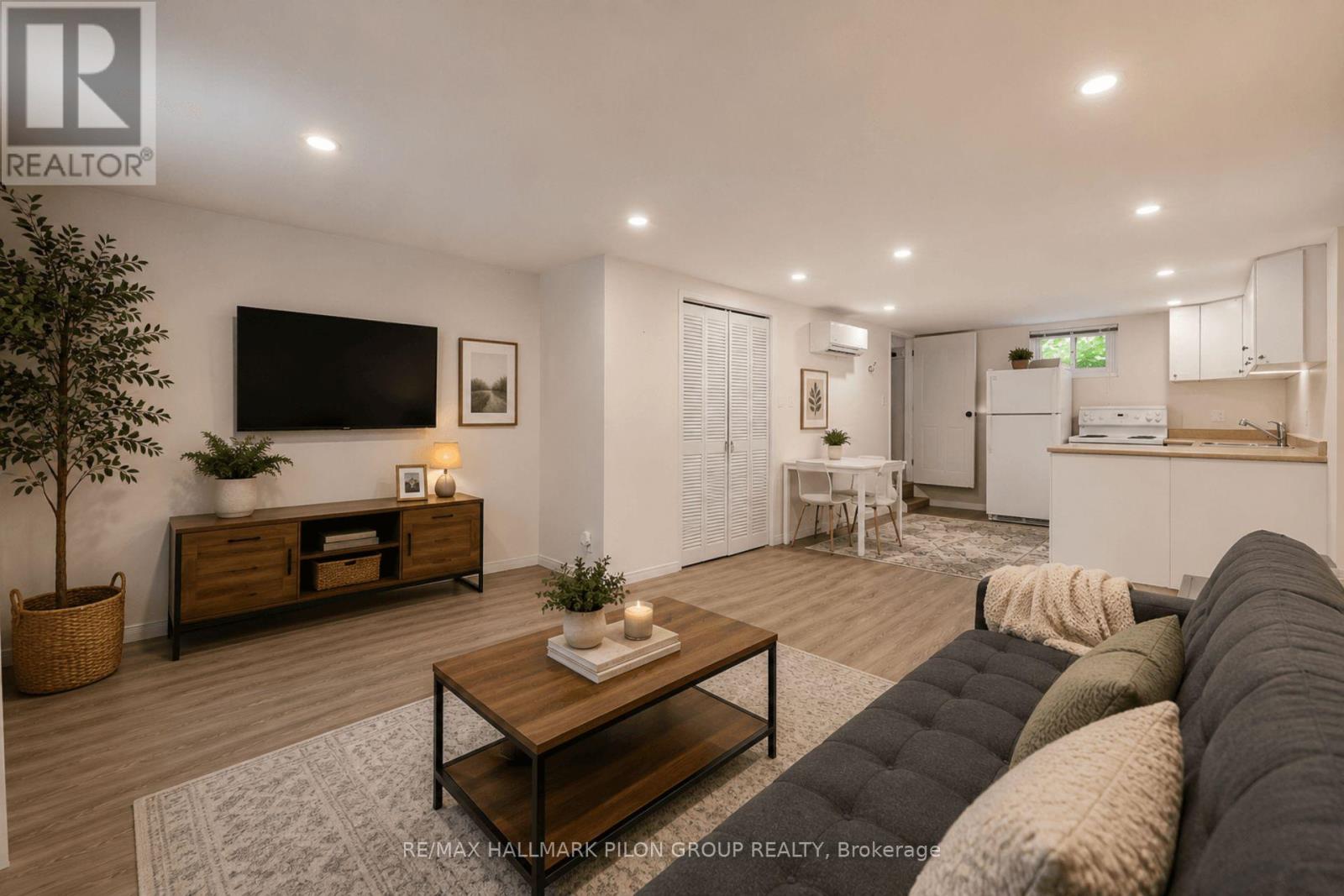 1290 ST. JEAN STREET, Ottawa. Luxury613. By Peter Sagos - Image 18