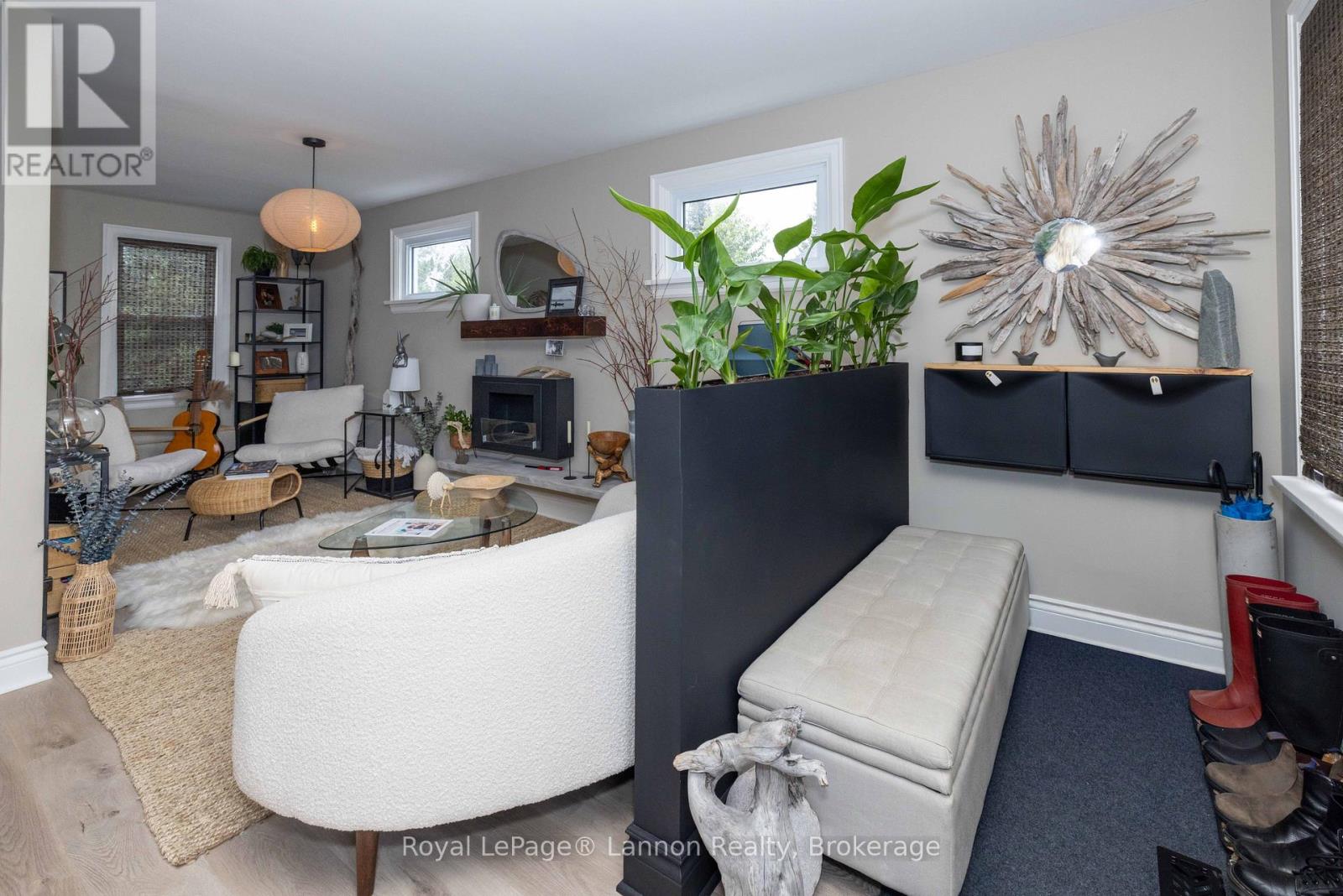 102 BRUCE STREET - 11