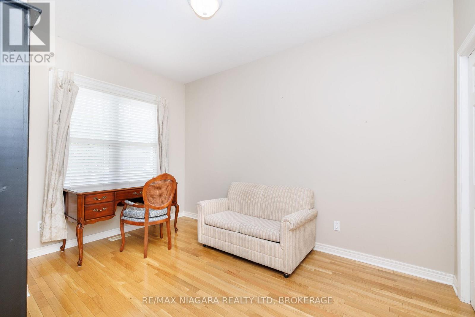 #8 3300 MONTROSE ROAD - Image 13
