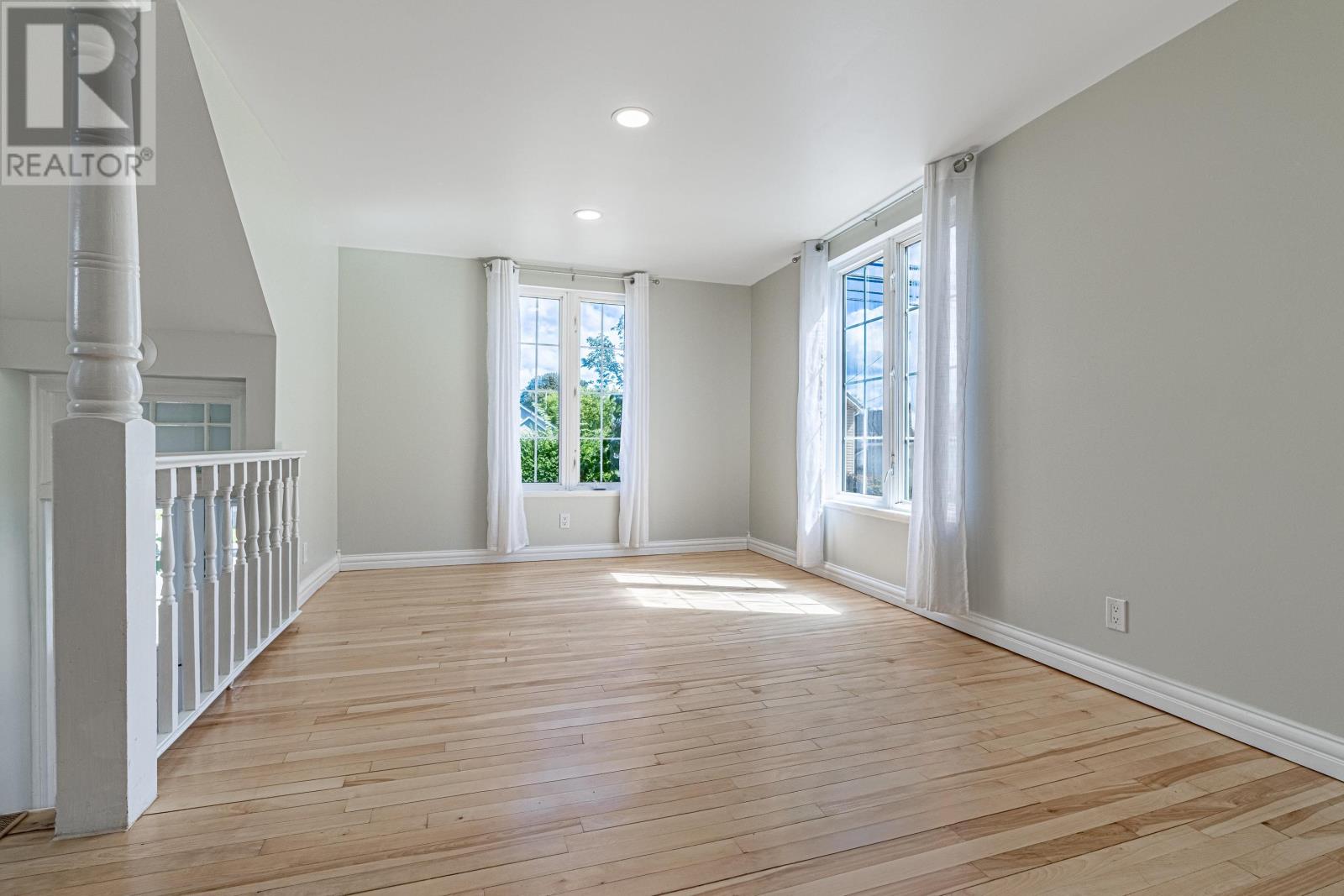 403 QUEEN Street, Charlottetown, Prince Edward Island, C1A4E2, Charlottetown, Prince Edward Island — photo 4 of 5