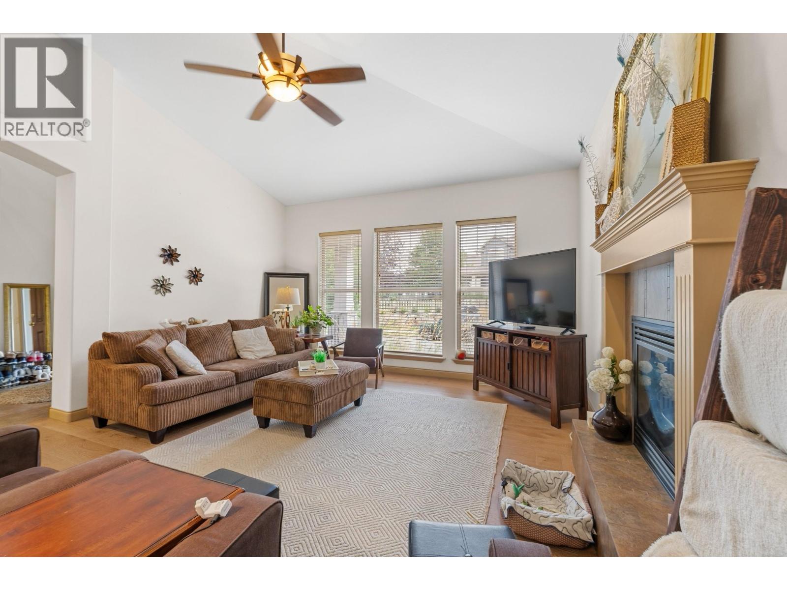 5438 Farron Street photo 5