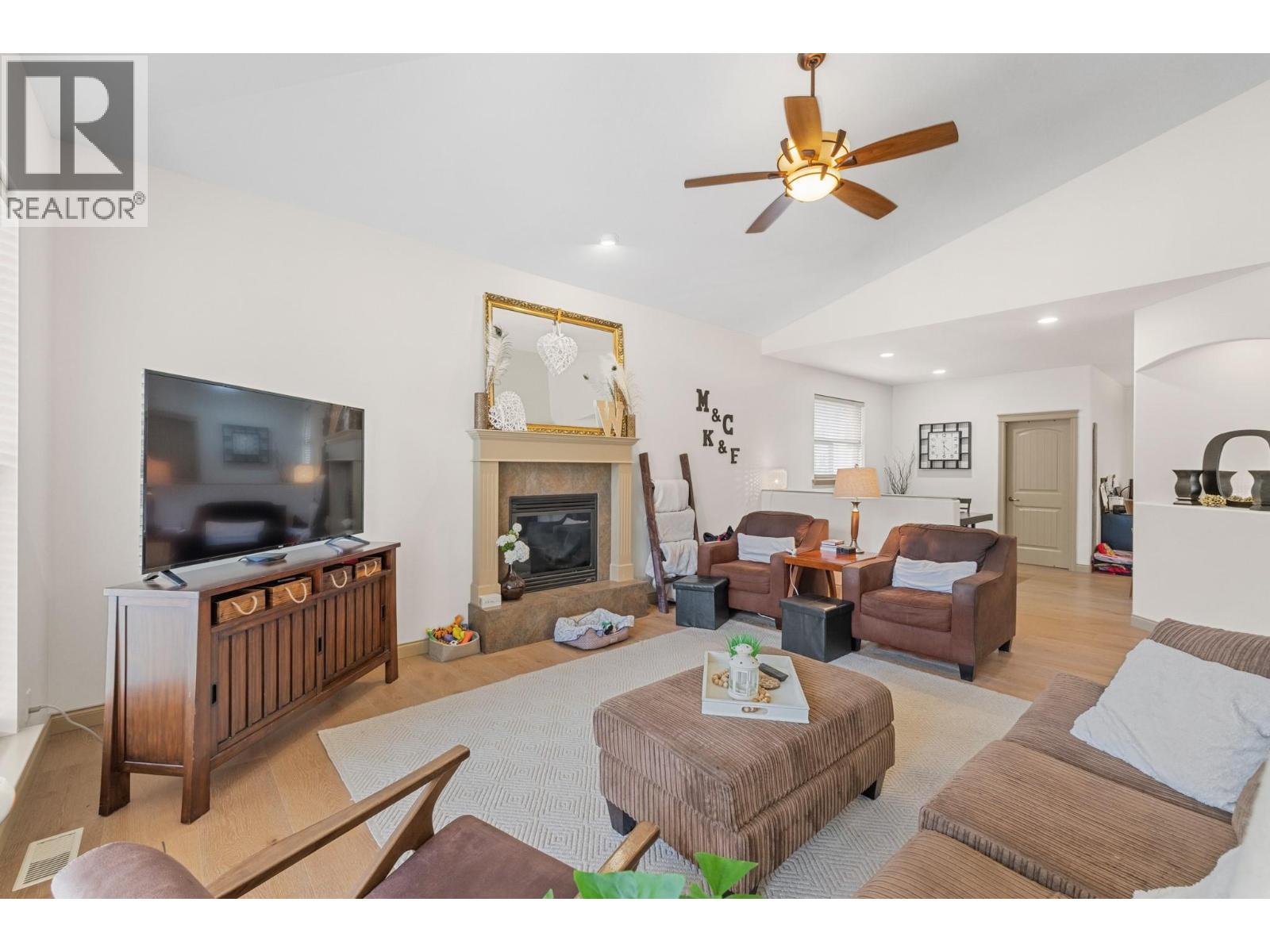 5438 Farron Street photo 7