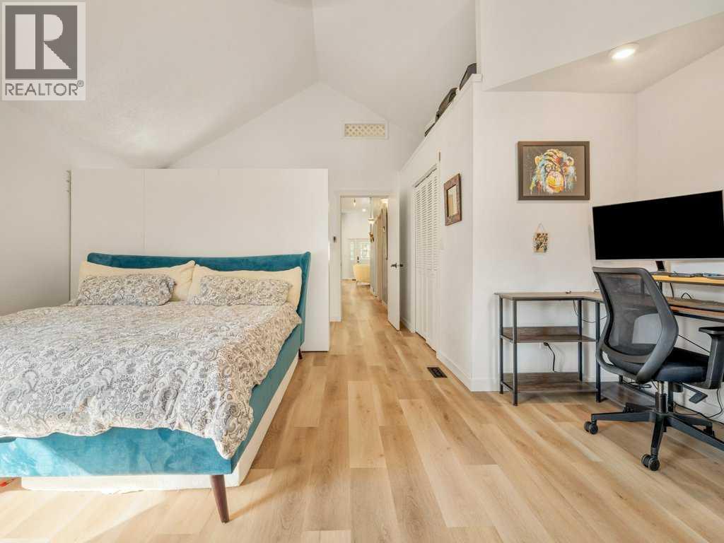 633 7 Street S - Image 34
