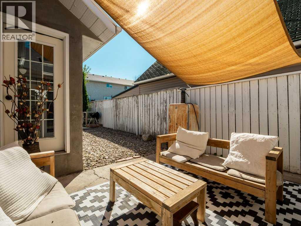 633 7 Street S - Image 36