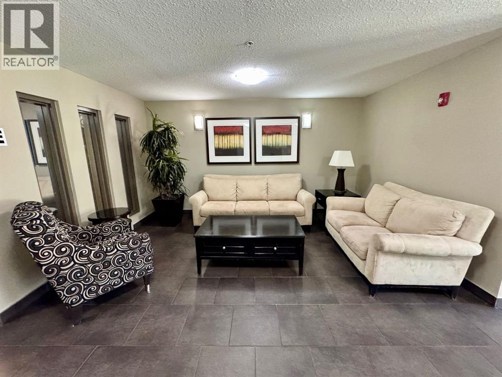 #119 9124 96 Avenue - 17