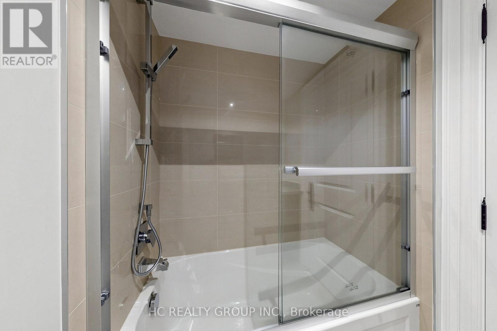 19 MICHIGAN DRIVE - Image 45