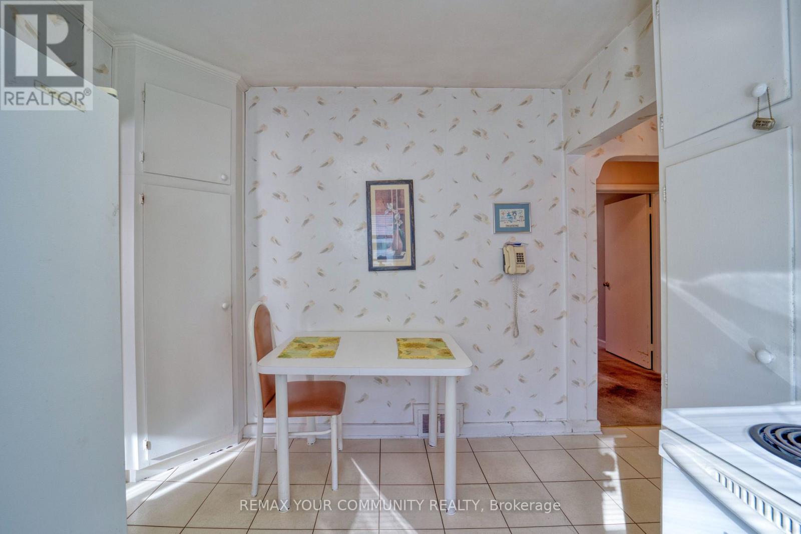 48 ALEXIS BOULEVARD - 15