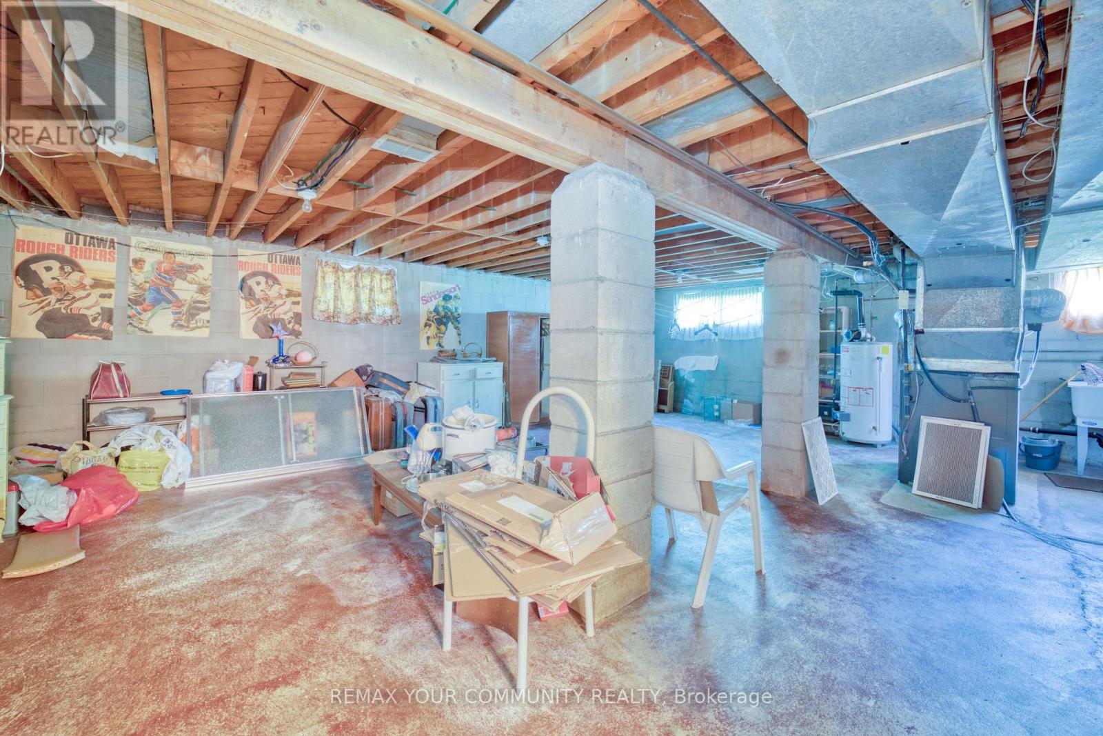 48 ALEXIS BOULEVARD - 37