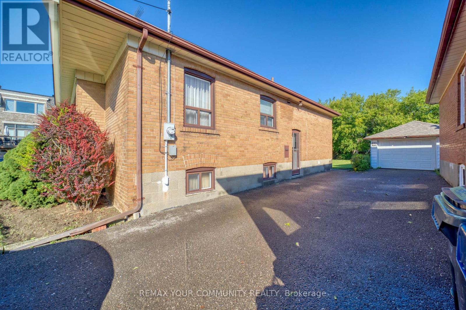 48 ALEXIS BOULEVARD - Image 40