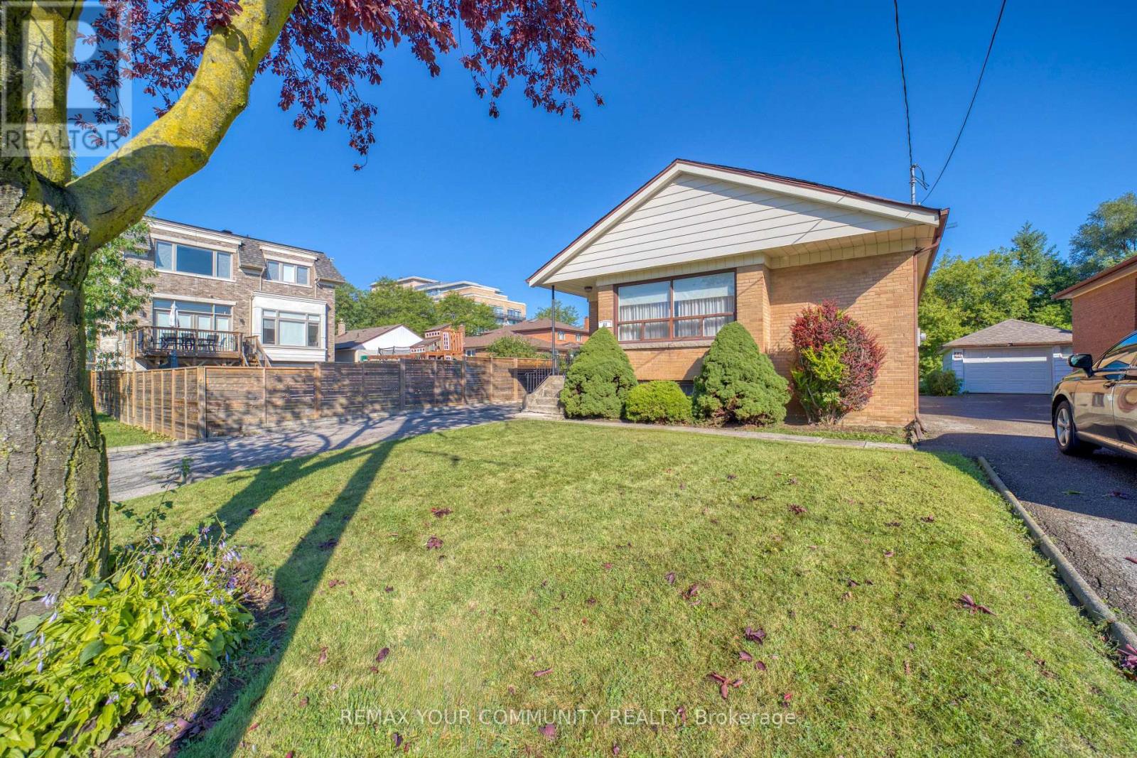 48 ALEXIS BOULEVARD - Image 45
