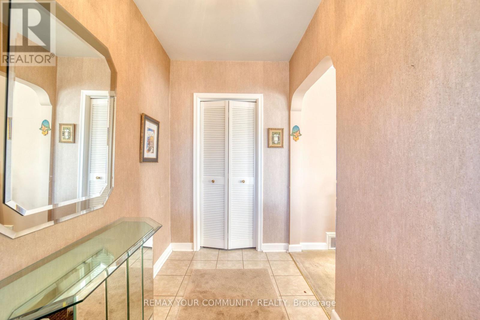 48 ALEXIS BOULEVARD - 5
