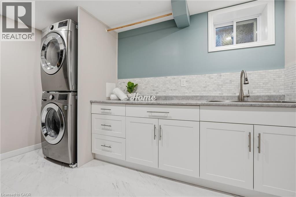 1281 LAKEVIEW Drive - Image 25