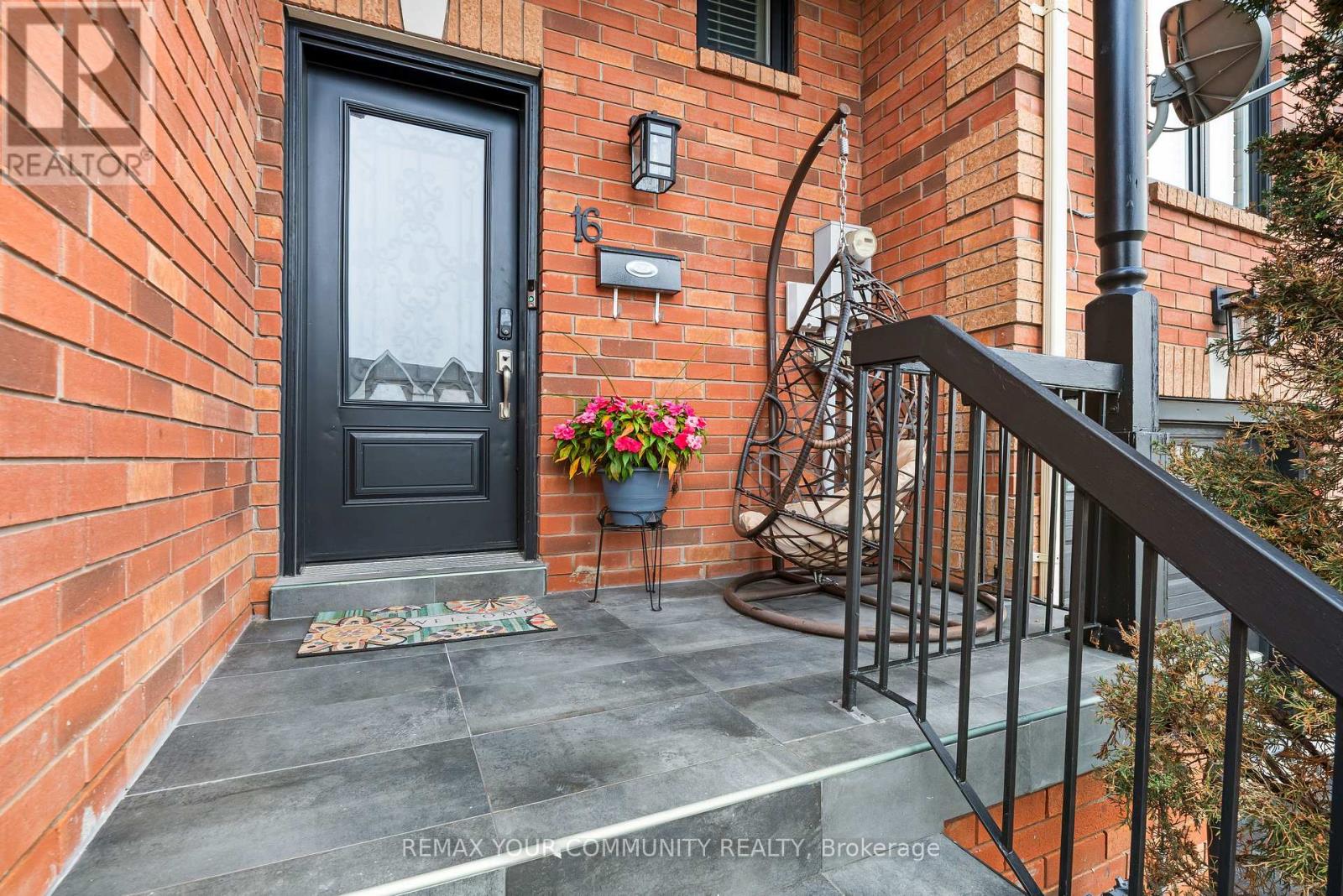 16 SMALES DRIVE - 2