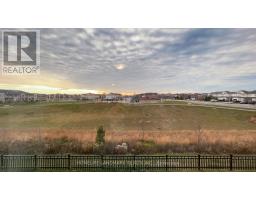 22 Donald Fleming Way, Whitby, ON L1R3J8 Photo 9