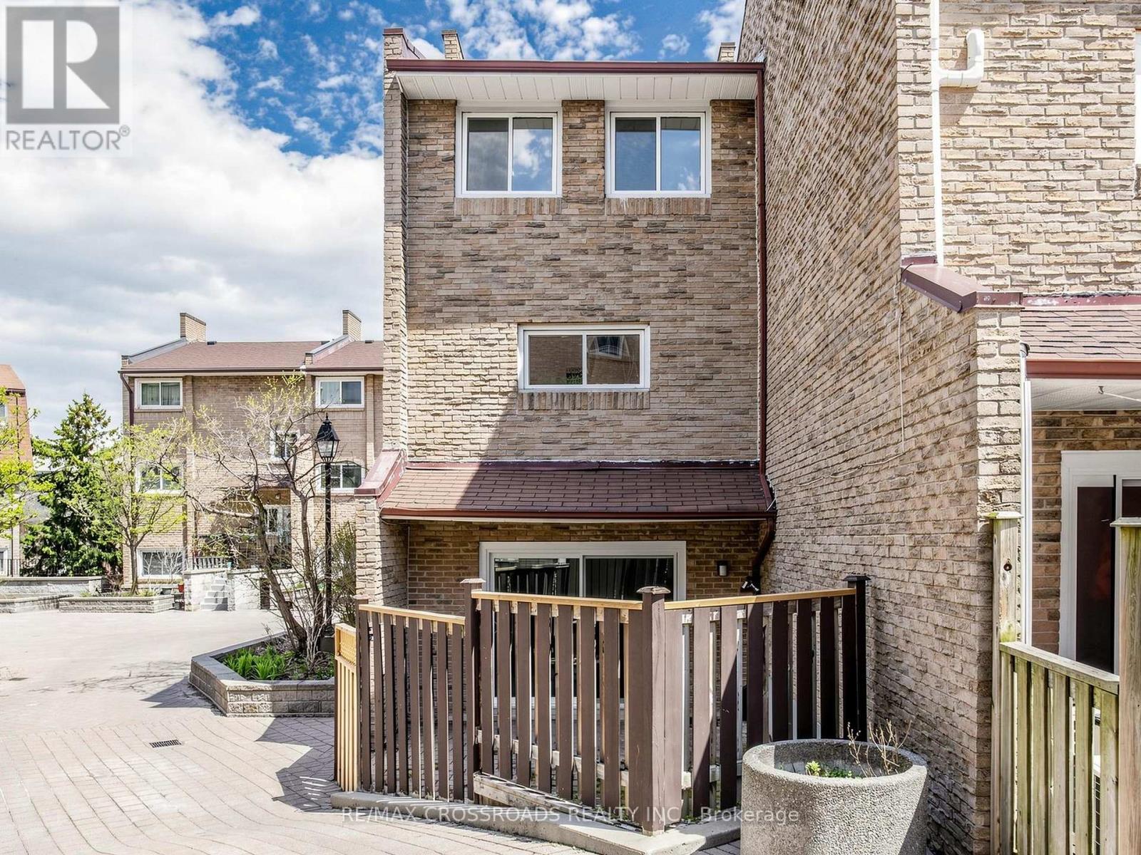 #95 50 SCARBOROUGH GOLF CLUB ROAD - 30