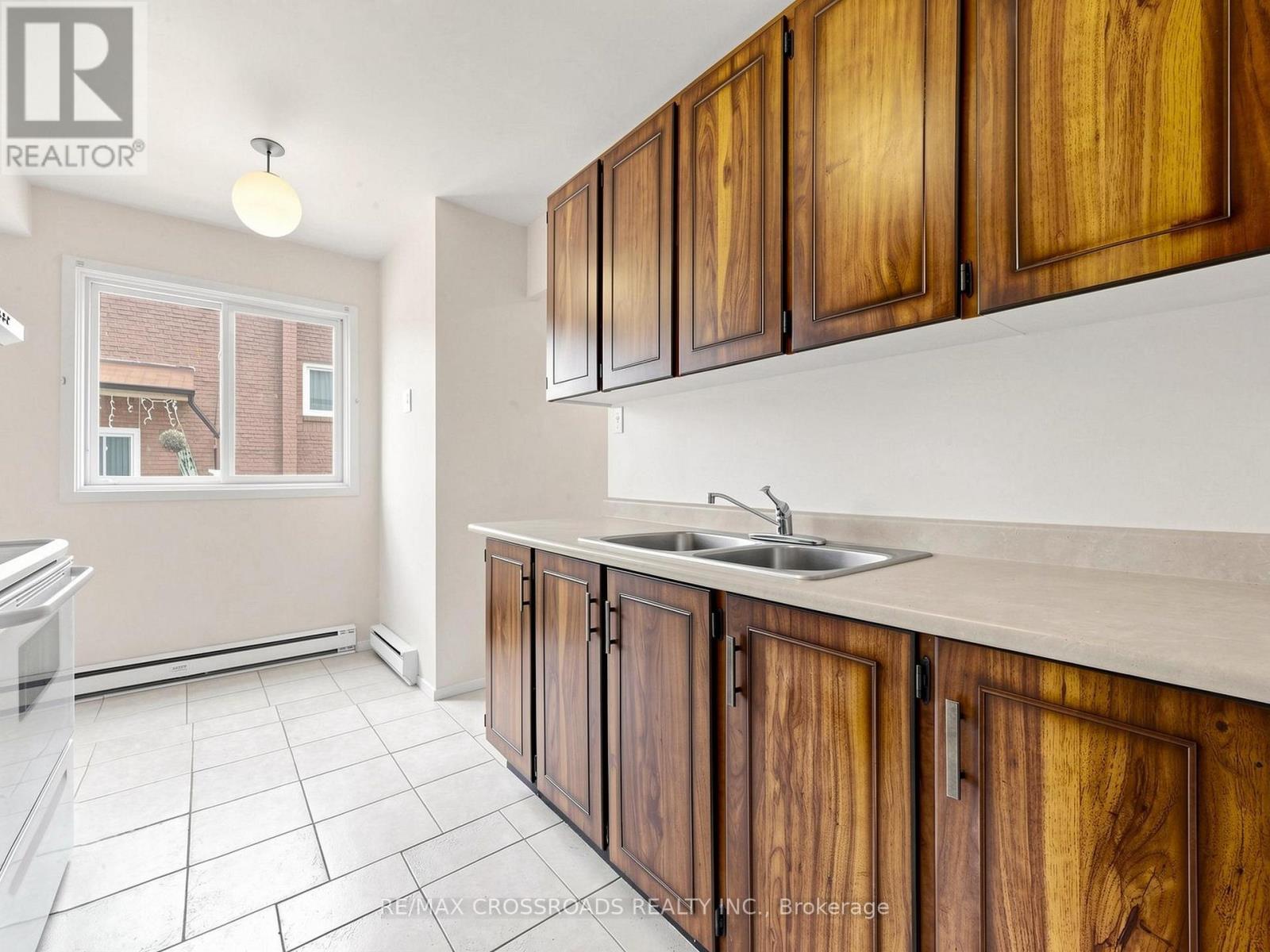 #95 50 SCARBOROUGH GOLF CLUB ROAD - 9