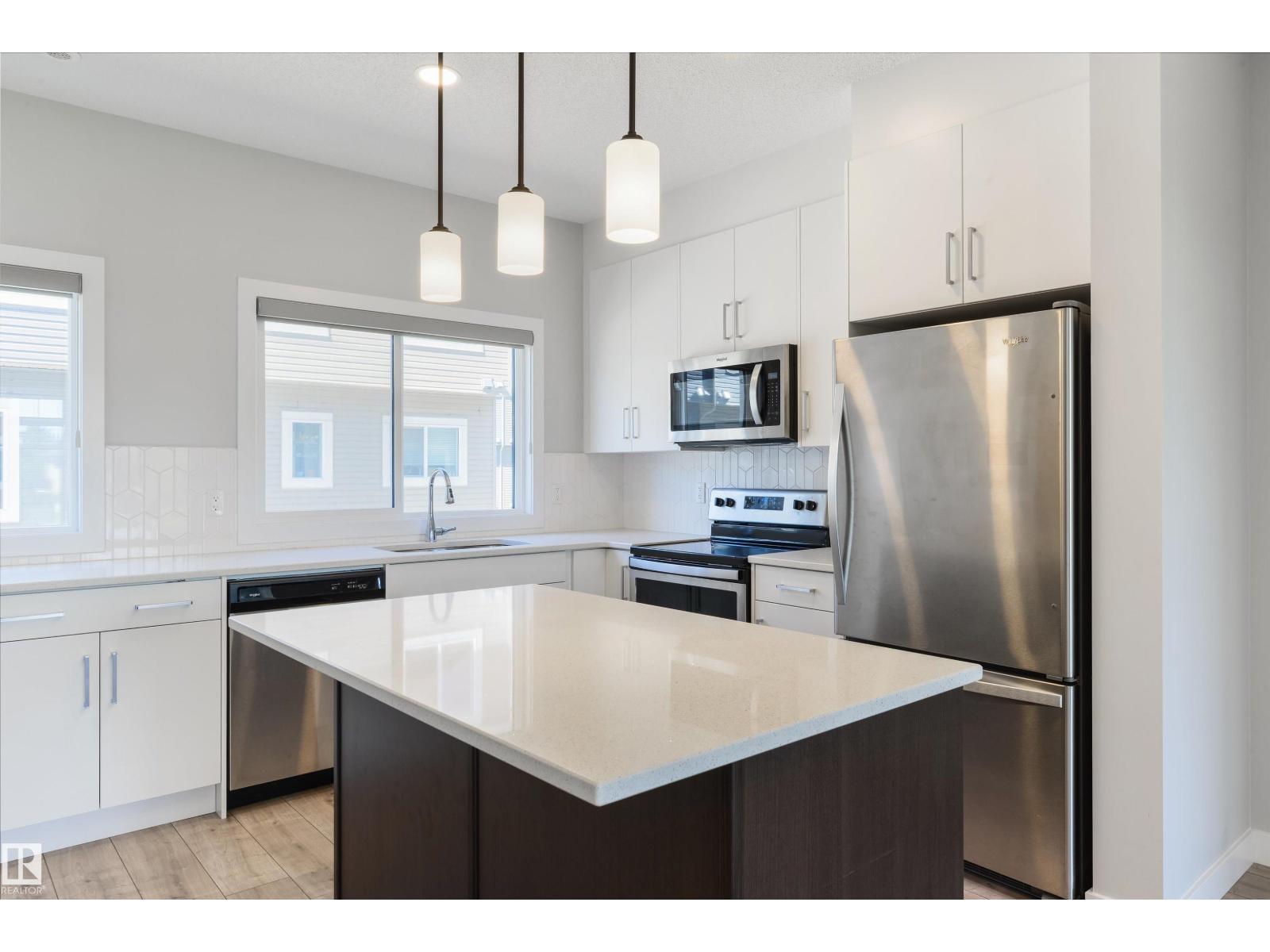 #3 11373 12 AV NW - 1