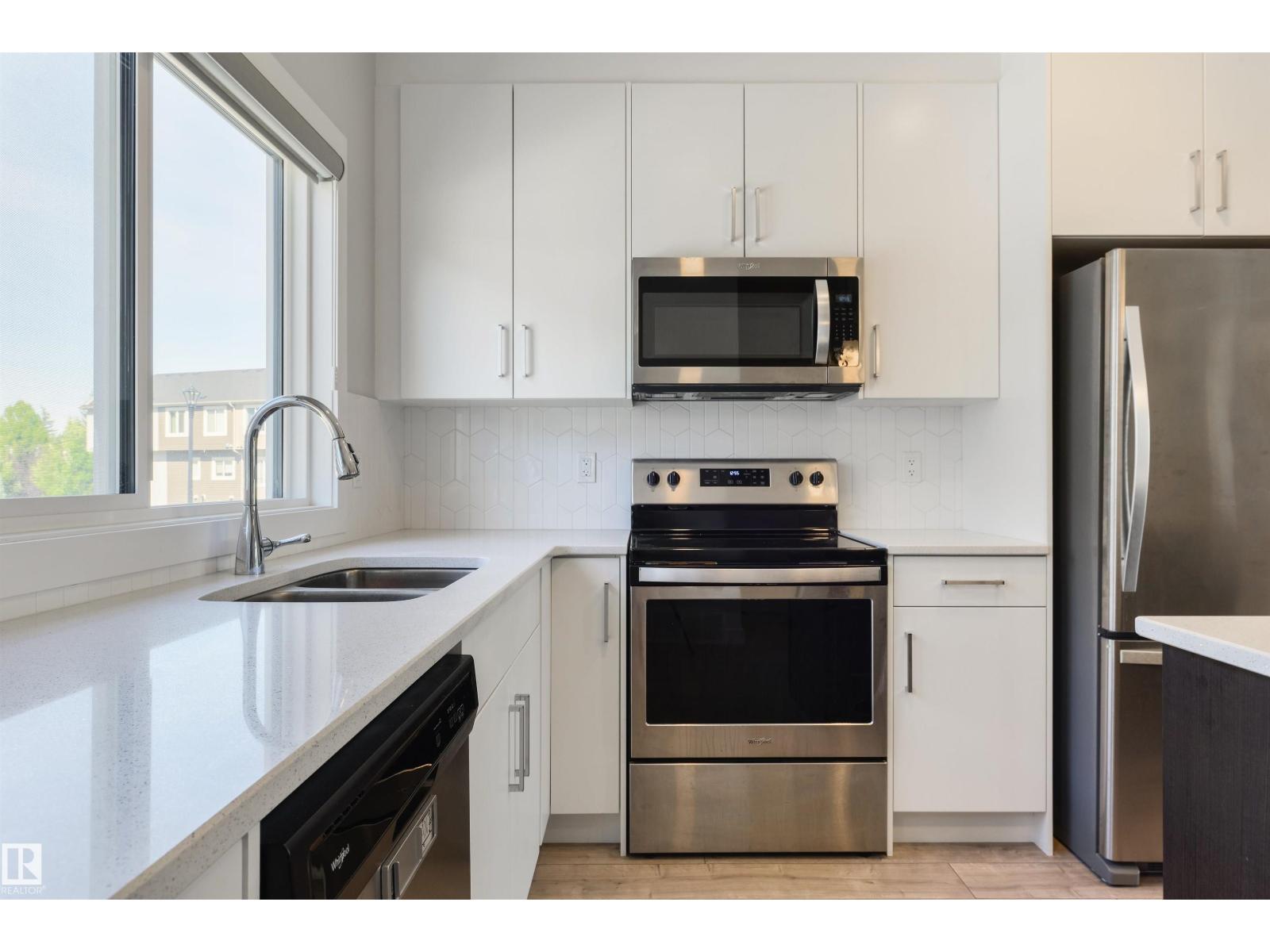 #3 11373 12 AV NW - Image 12