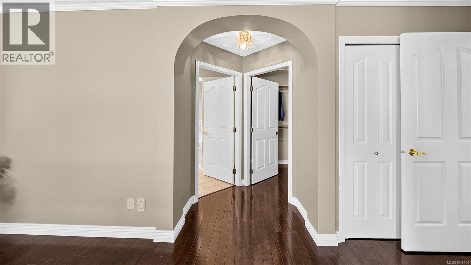 736 6880 Wallace Drive, Central Saanich